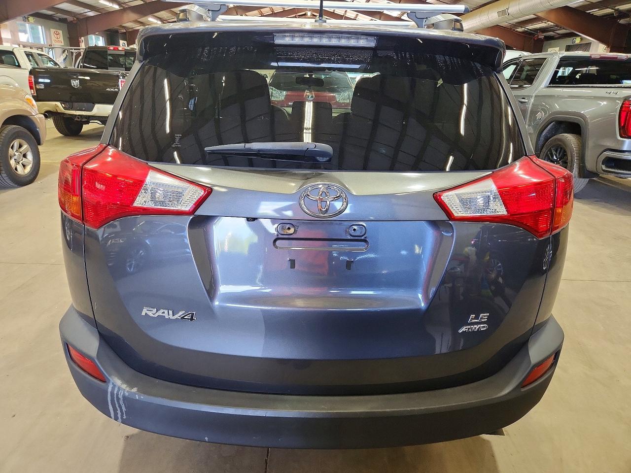 2015 Toyota Rav4 Le Gray vin: JTMBFREVXFJ040217