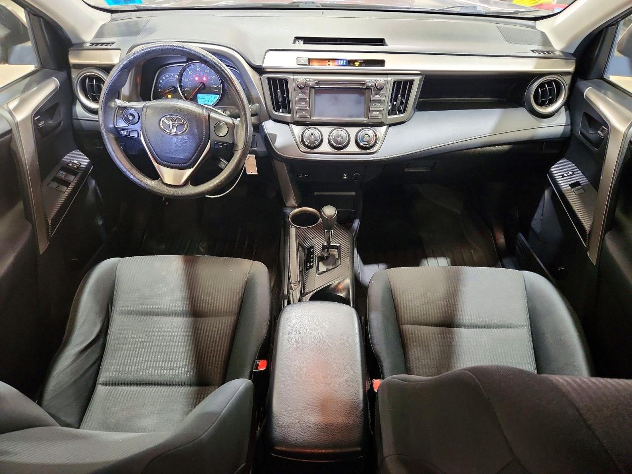 2015 Toyota Rav4 Le Gray vin: JTMBFREVXFJ040217