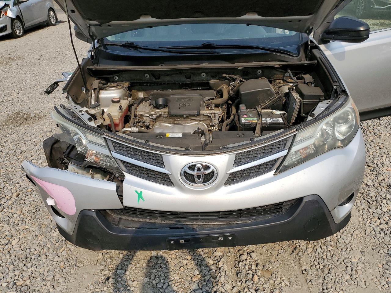 2015 Toyota Rav4 Le Silver vin: JTMBFREVXFJ047099