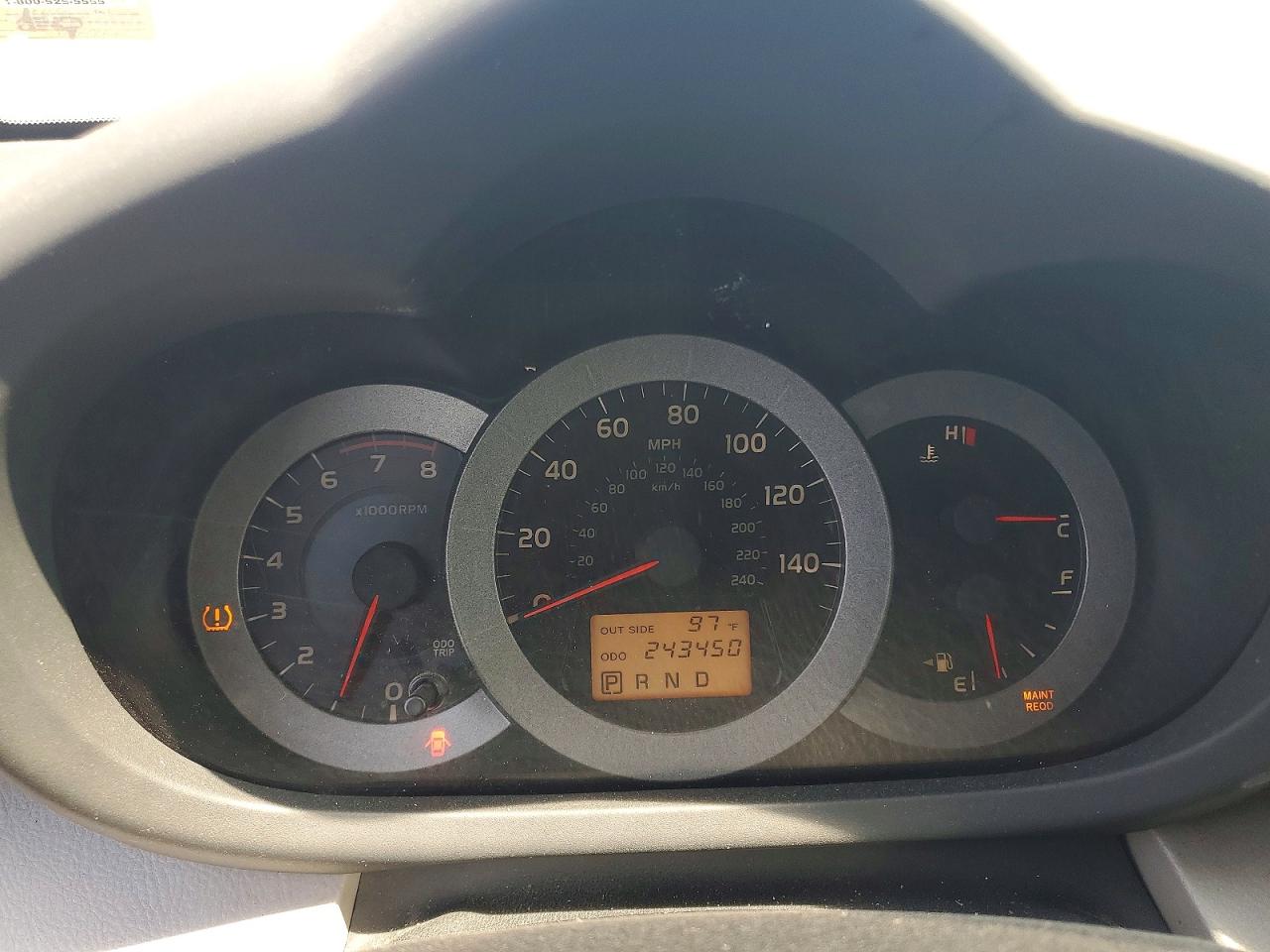 2006 Toyota Rav4 Limited White vin: JTMBK31V065001899