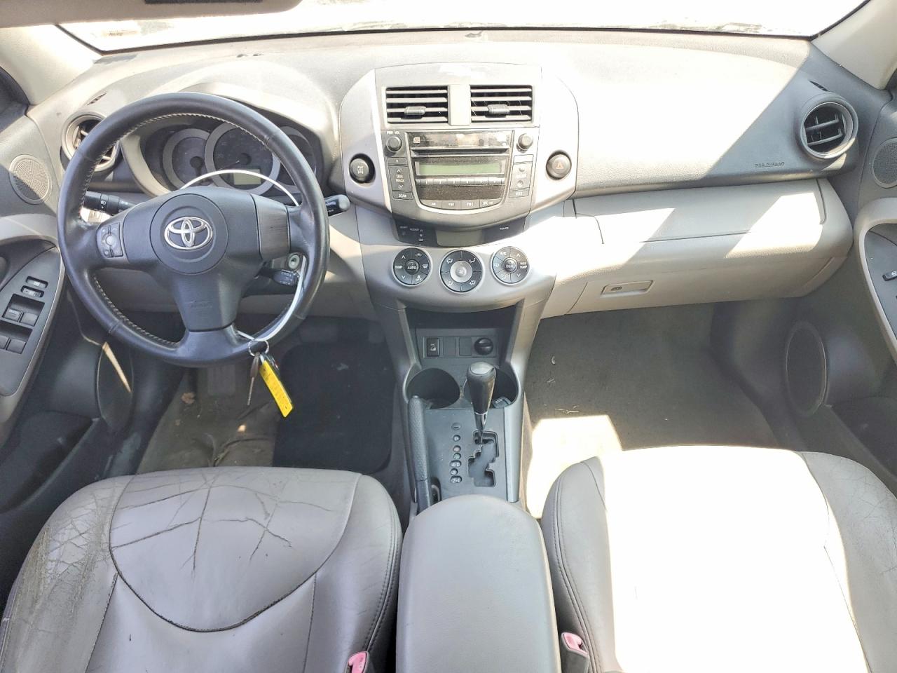 2006 Toyota Rav4 Limited White vin: JTMBK31V065001899