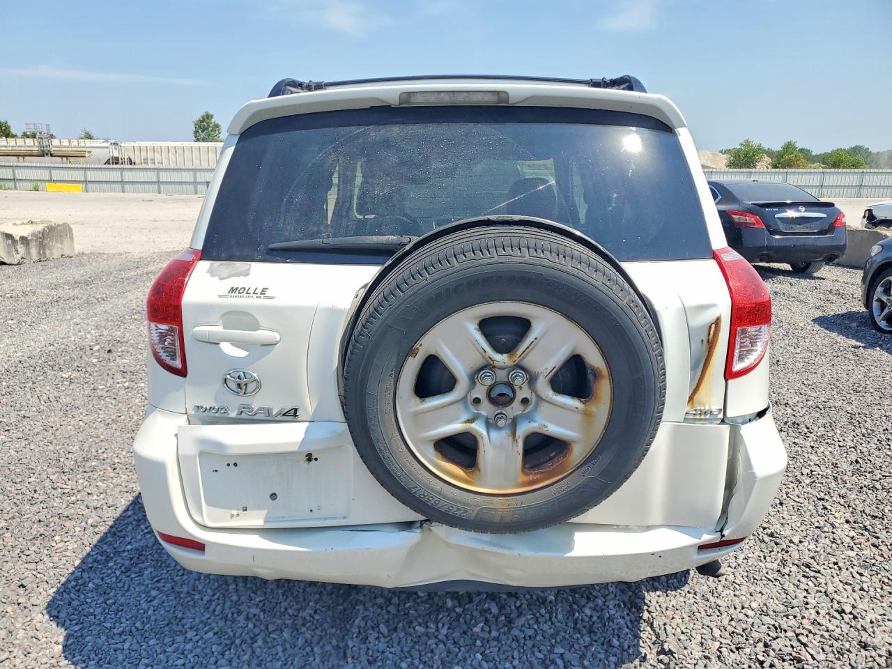 2006 Toyota Rav4 Limited White vin: JTMBK31V065001899