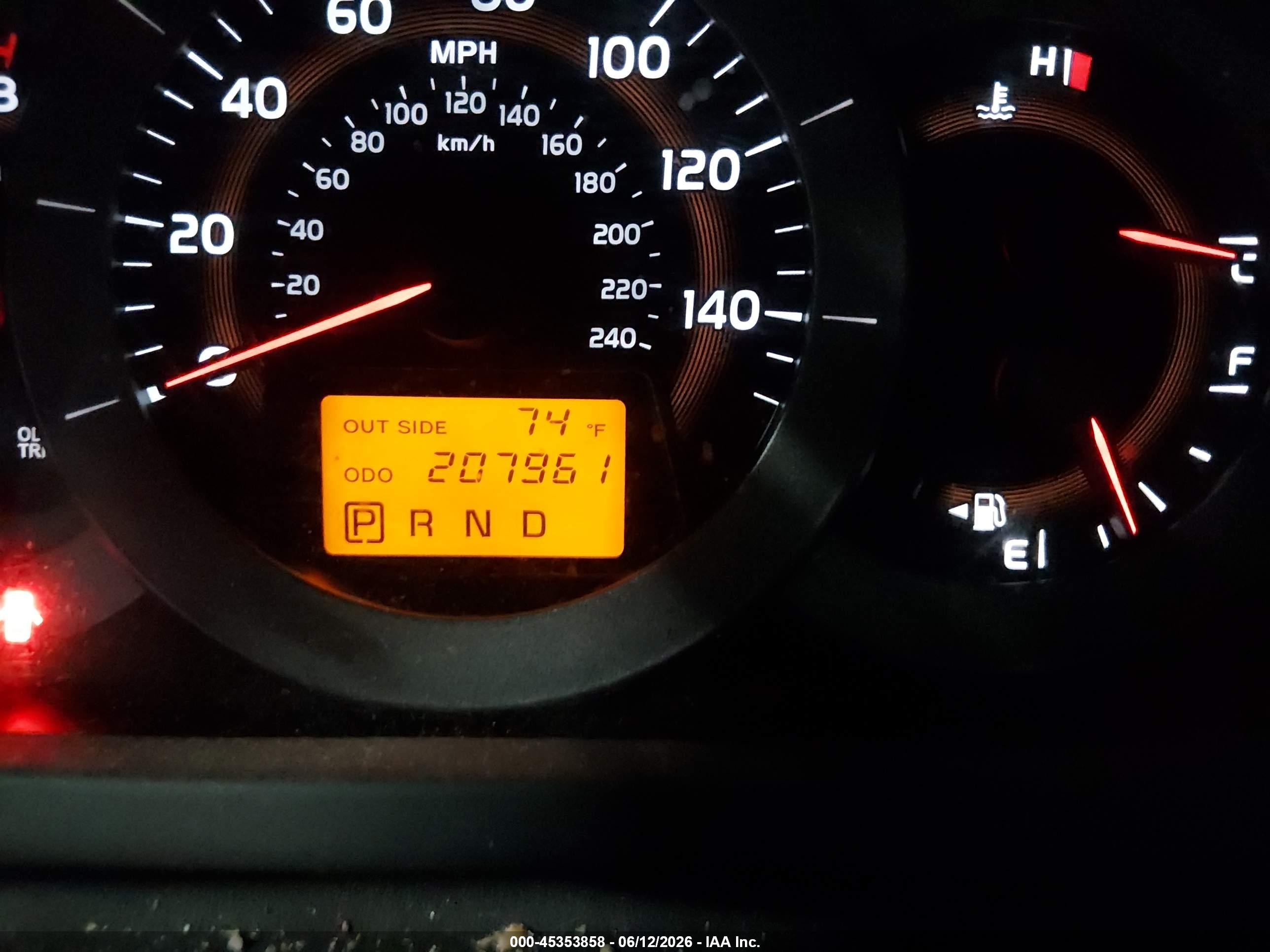 2007 Toyota Rav4 Limited White vin: JTMBK31V075015027