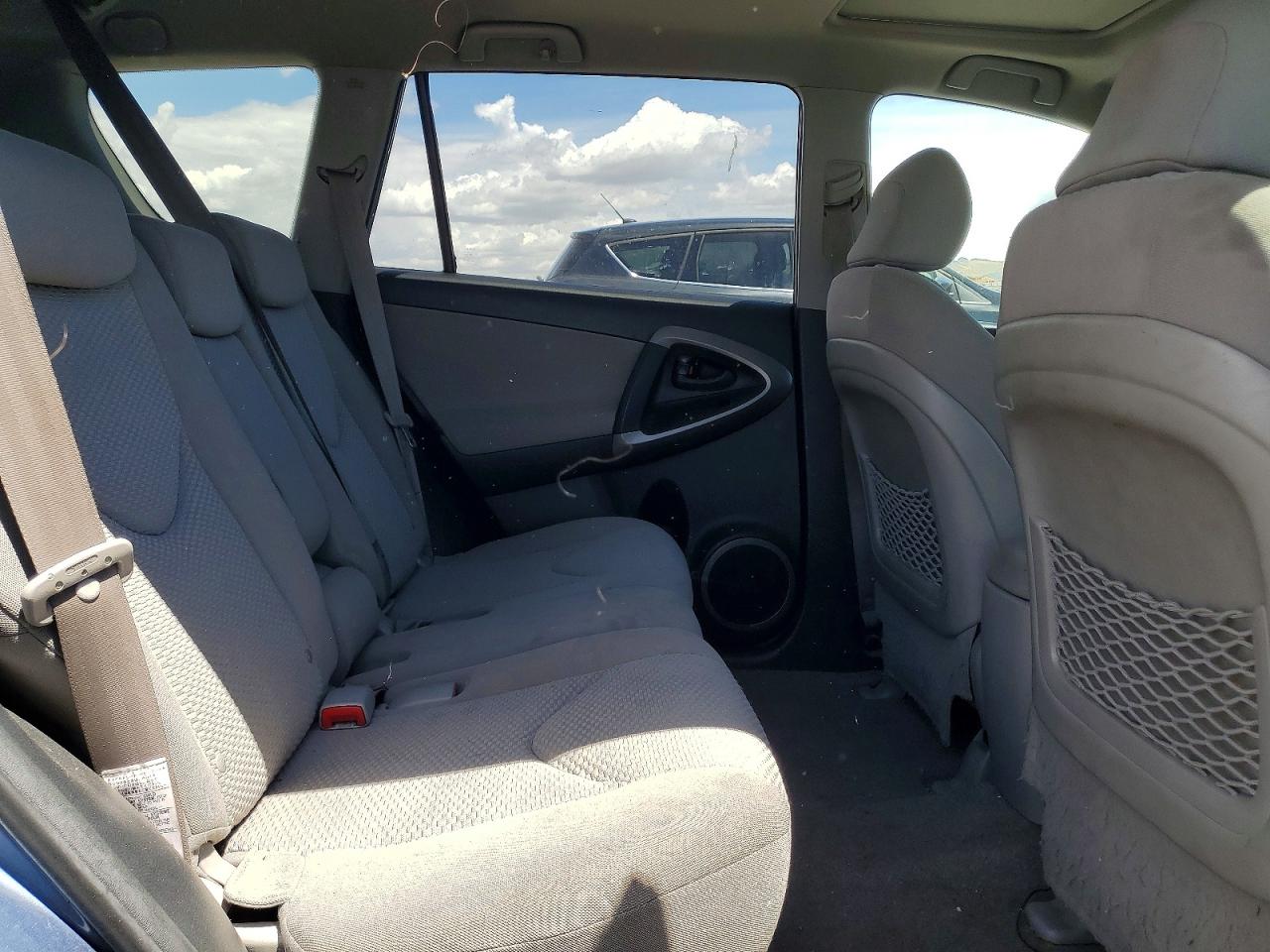 2007 Toyota Rav4 Limited Blue vin: JTMBK31V075027369