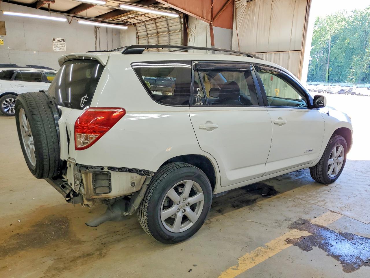 2007 Toyota Rav4 Limited White vin: JTMBK31V075040123