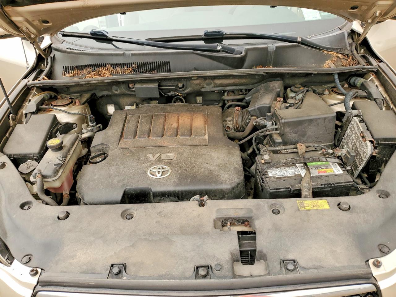 2007 Toyota Rav4 Limited Gold vin: JTMBK31V076015023