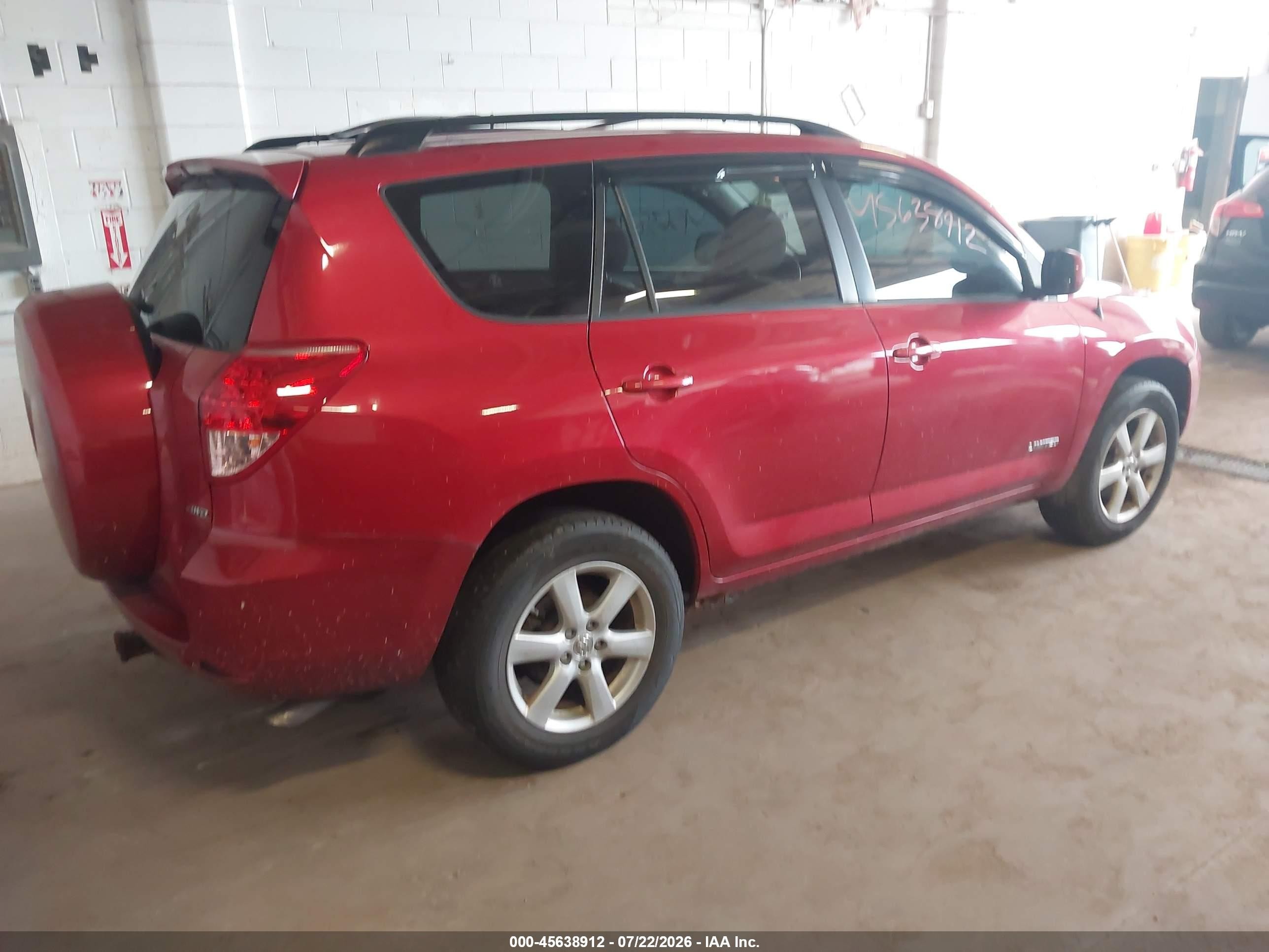 2007 Toyota Rav4 Limited Red vin: JTMBK31V076016558