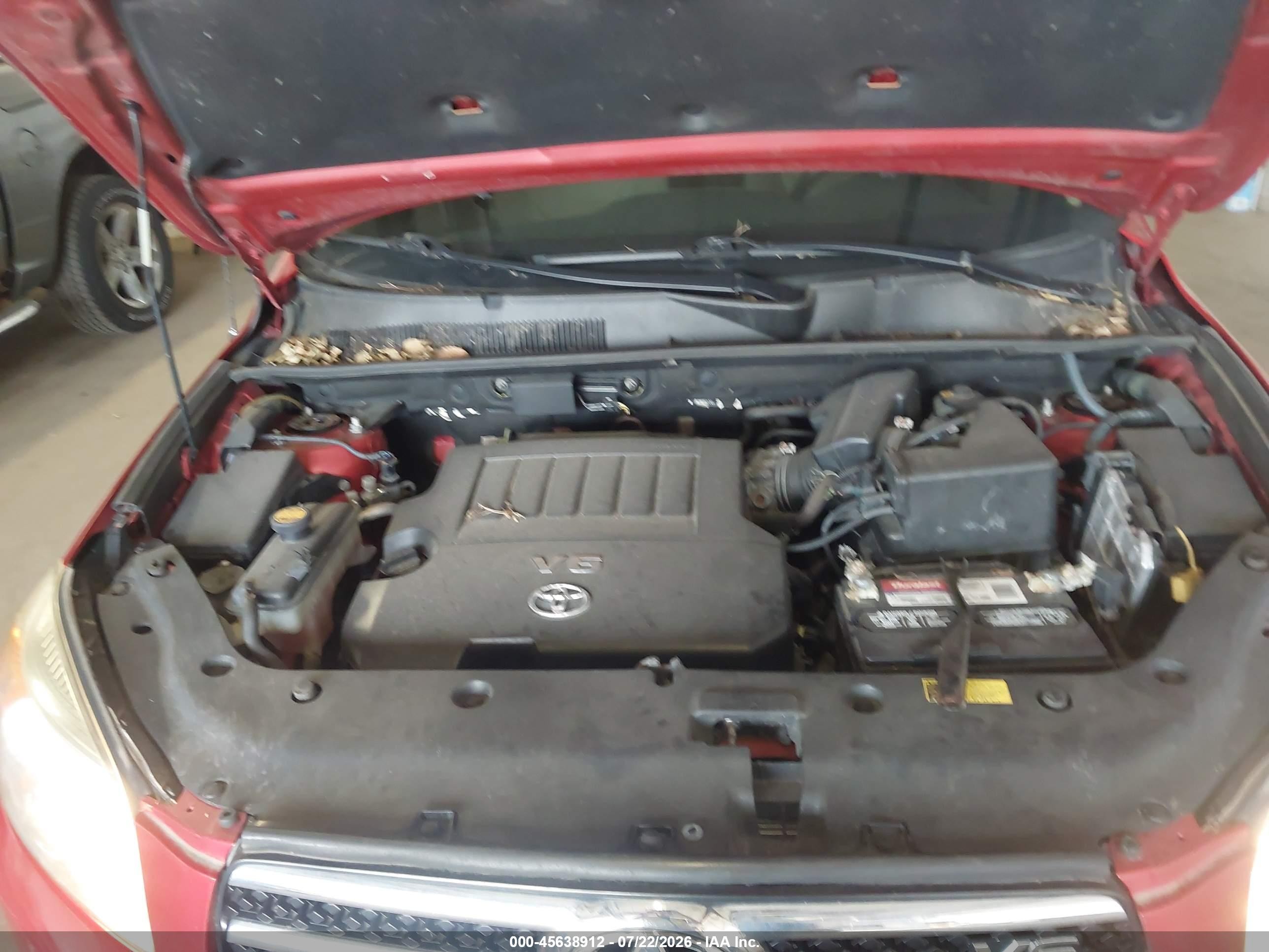 2007 Toyota Rav4 Limited Red vin: JTMBK31V076016558