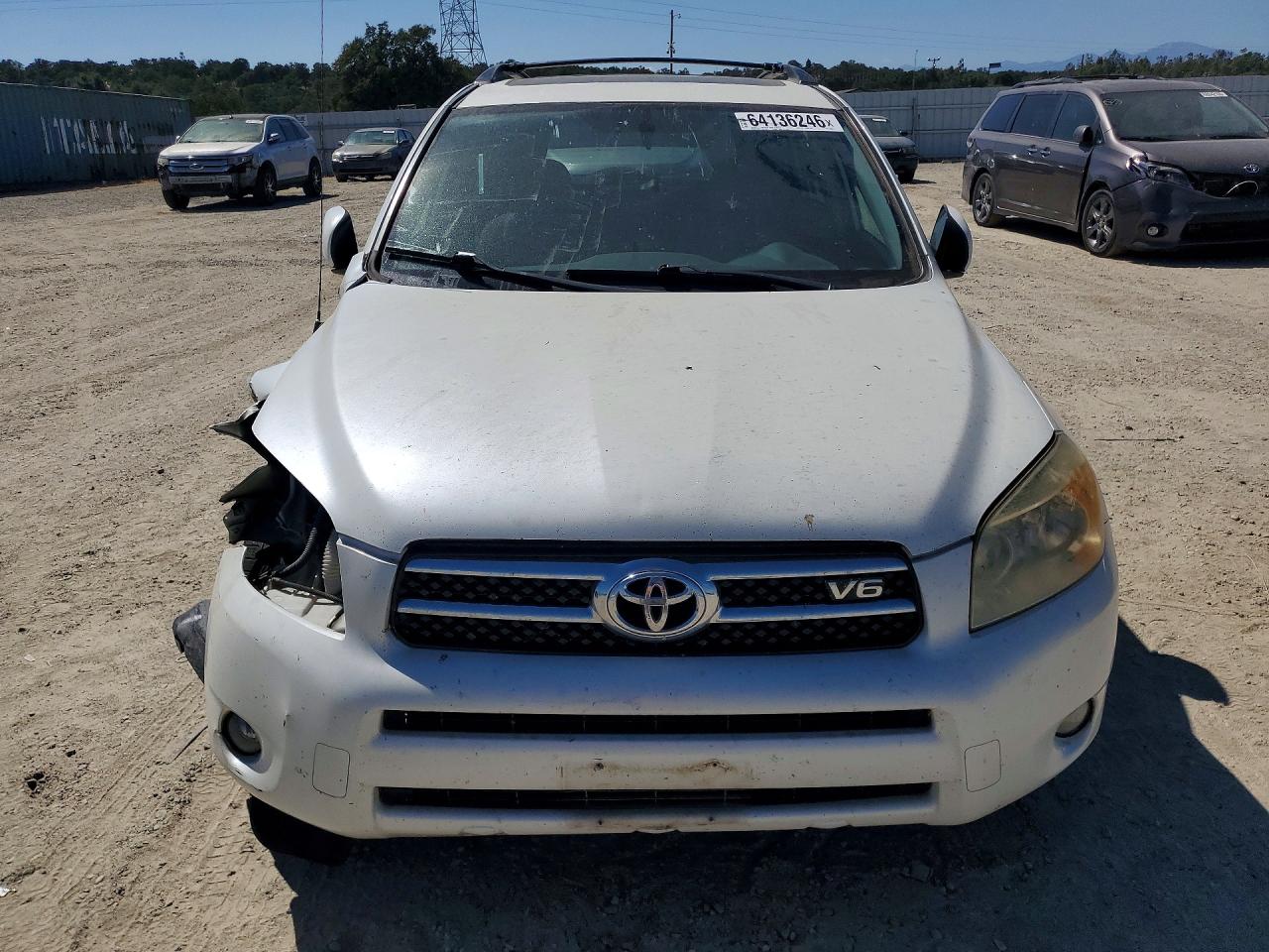 2008 Toyota Rav4 Limited White vin: JTMBK31V085063662