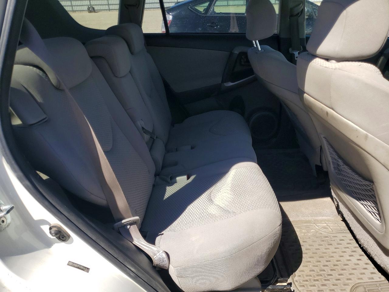 2008 Toyota Rav4 Limited White vin: JTMBK31V085063662
