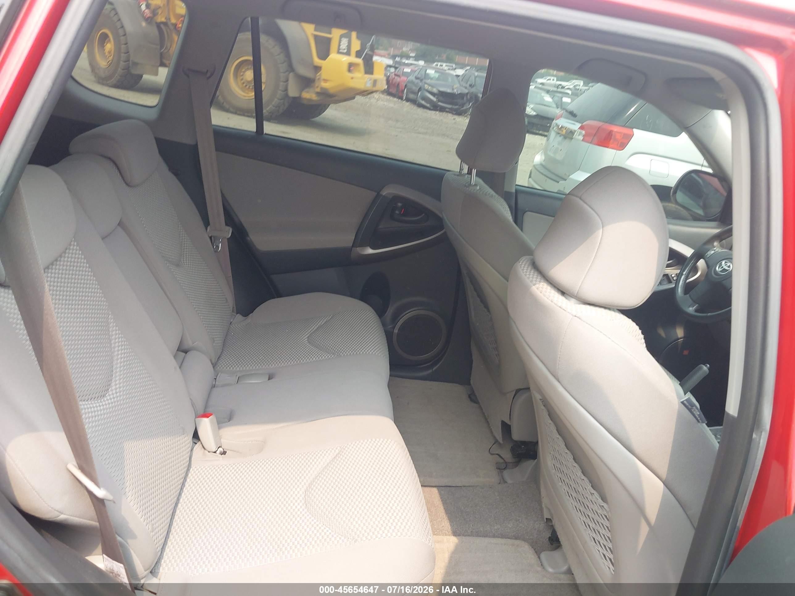 2008 Toyota Rav4 Ltd Red vin: JTMBK31V086032566