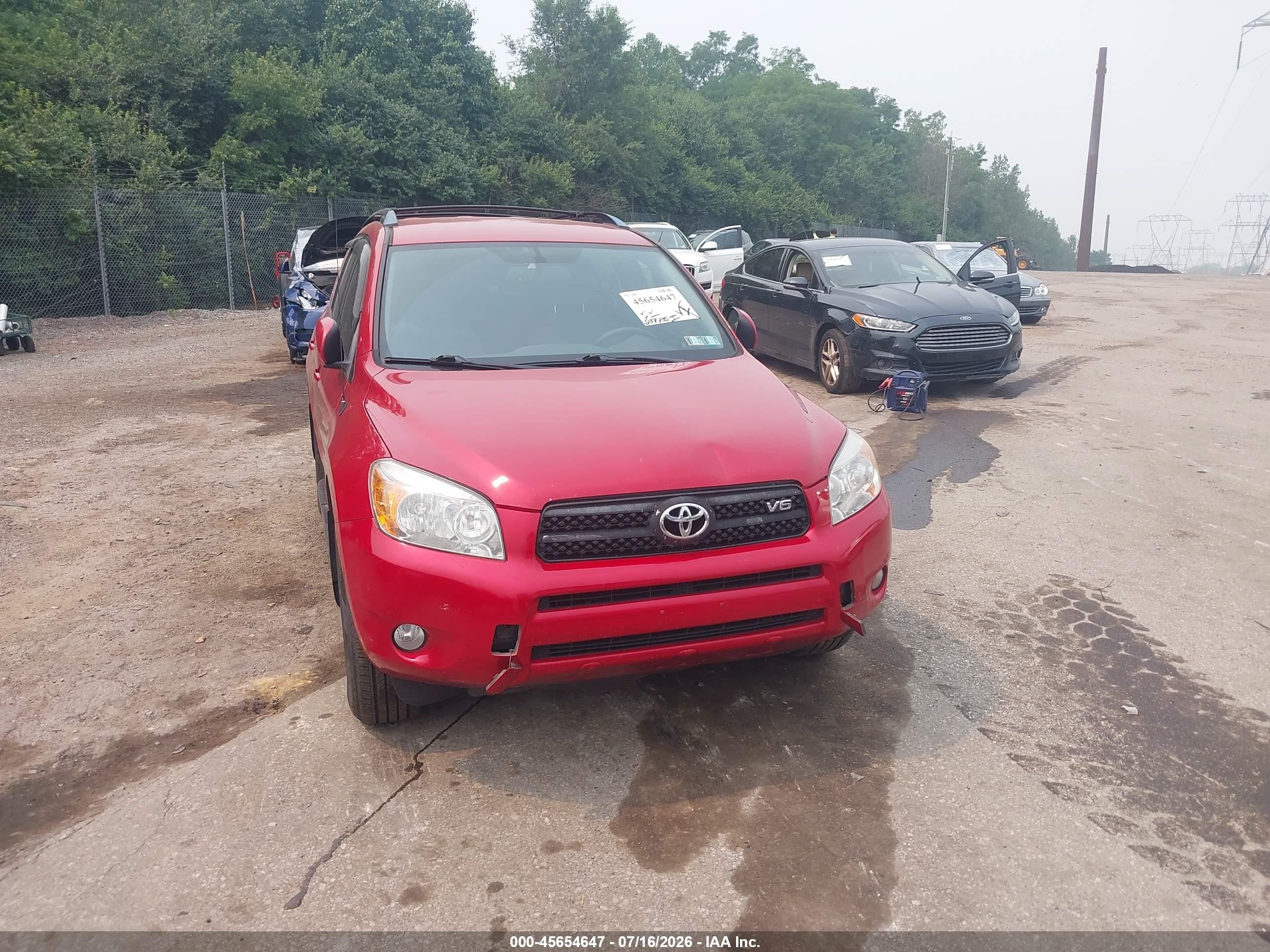 2008 Toyota Rav4 Ltd Red vin: JTMBK31V086032566