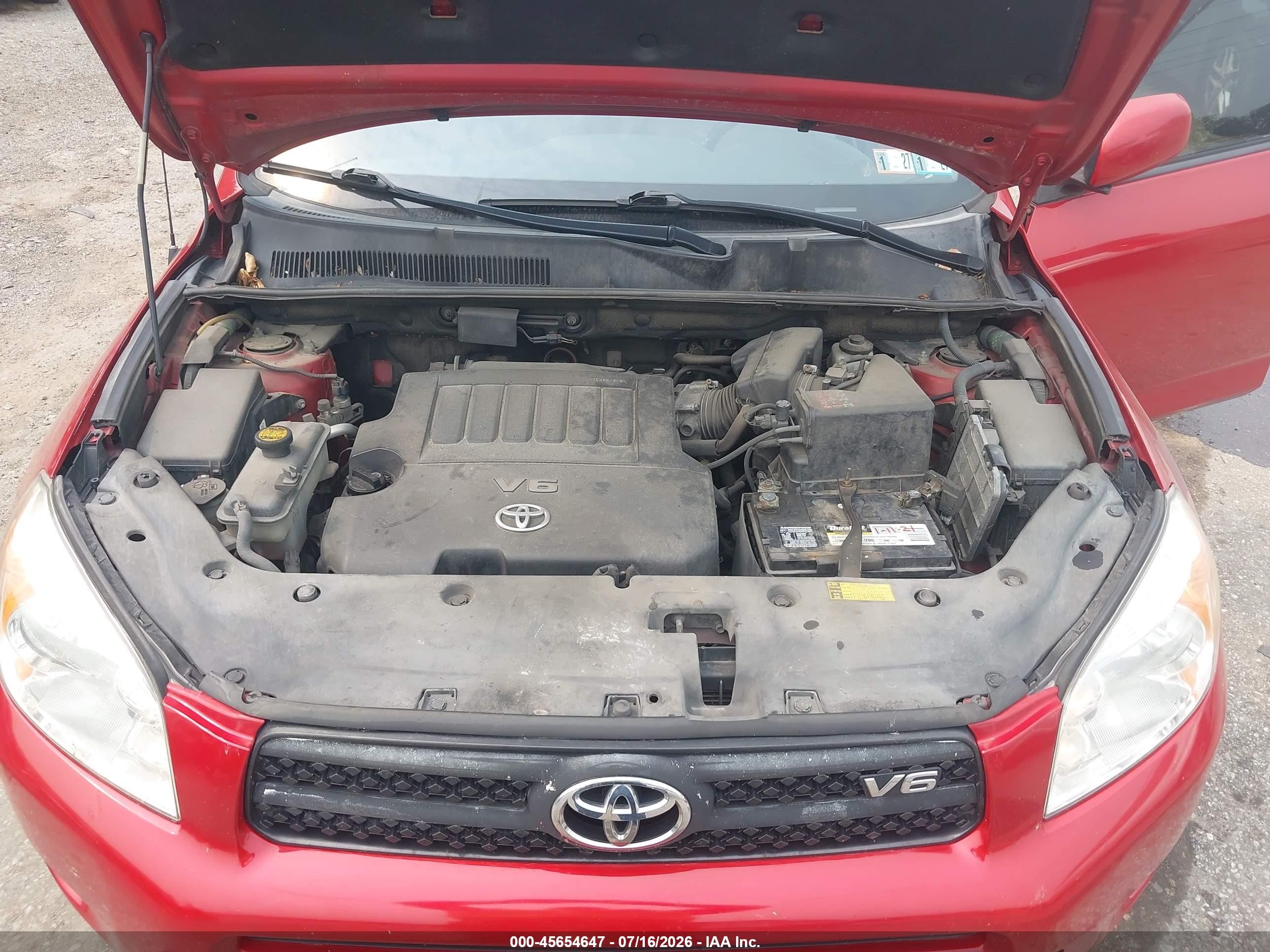 2008 Toyota Rav4 Ltd Red vin: JTMBK31V086032566