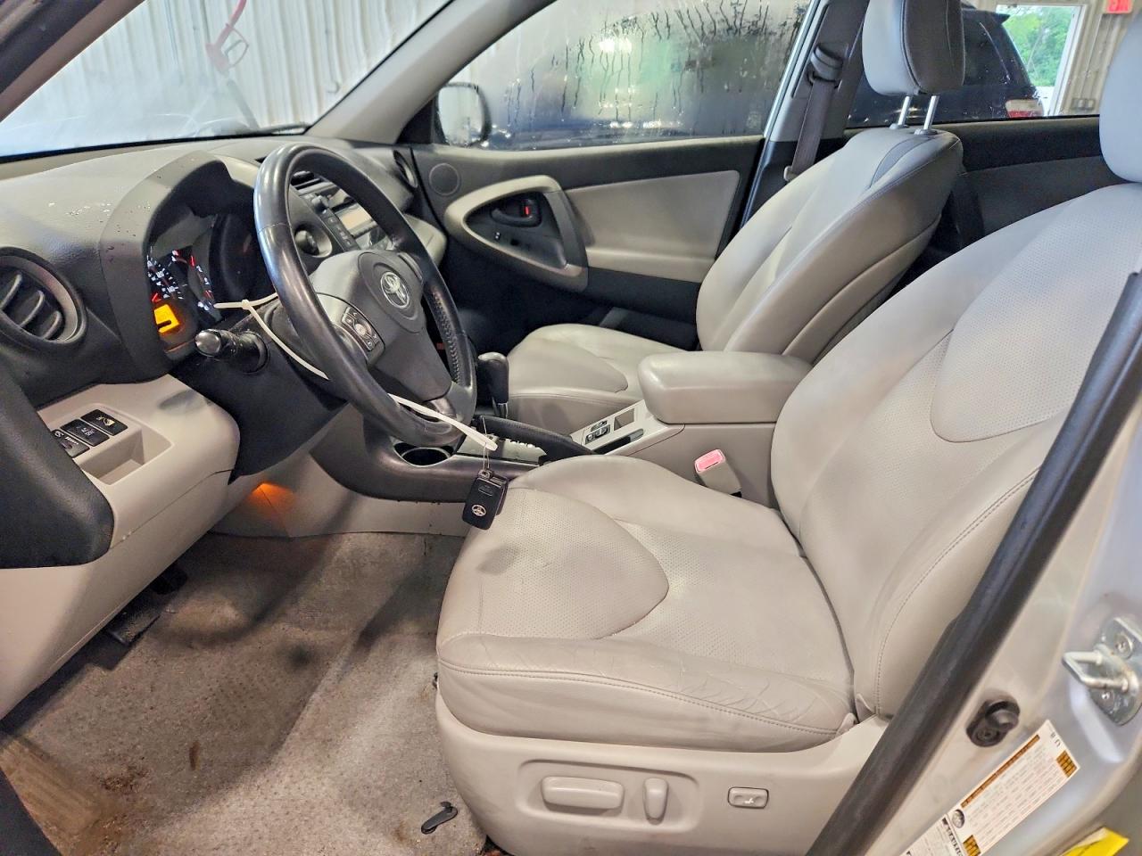 2009 Toyota Rav4 Limited Silver vin: JTMBK31V09D004599