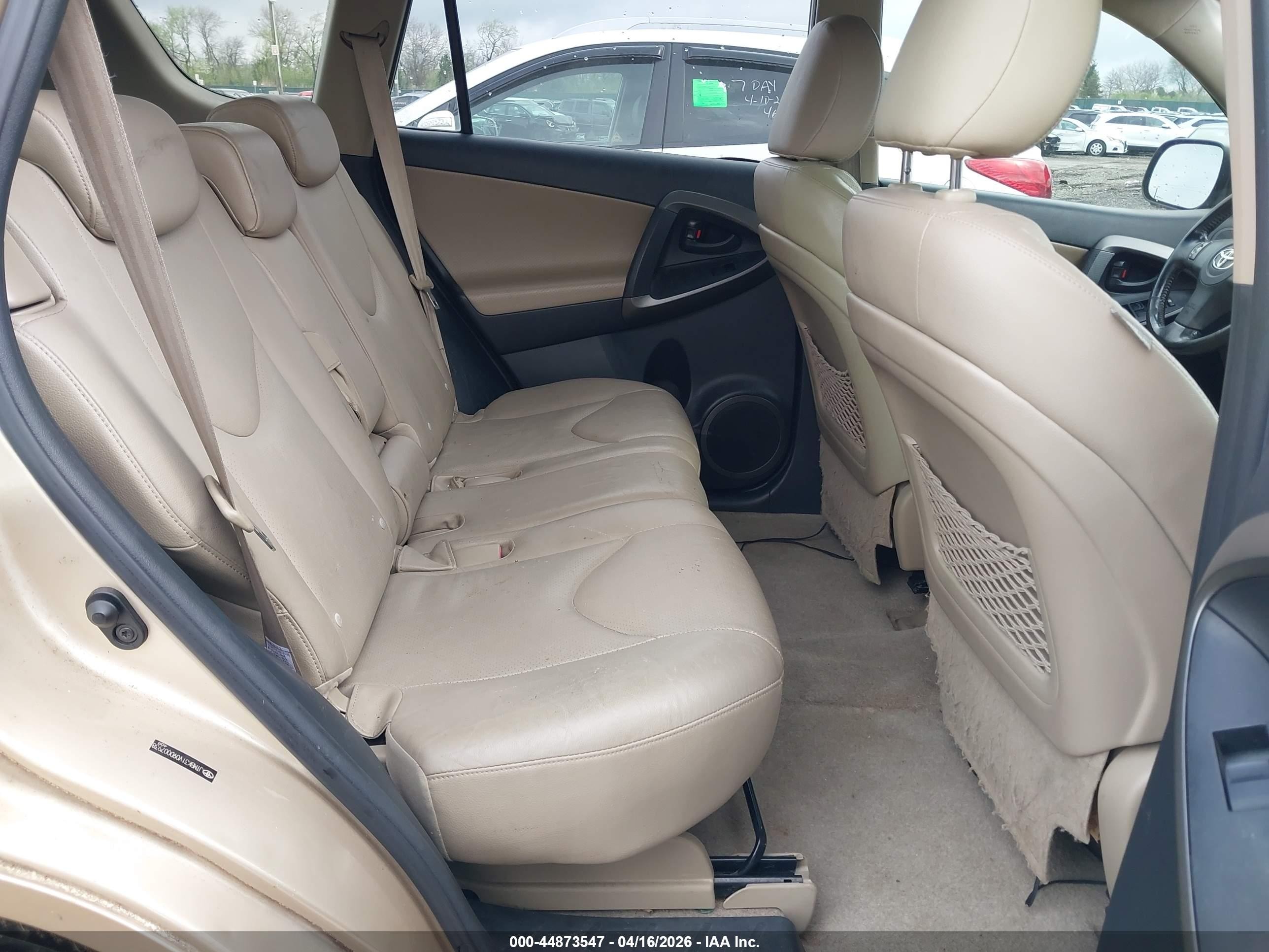 2009 Toyota Rav4 Limited V6 Gold vin: JTMBK31V09D007938