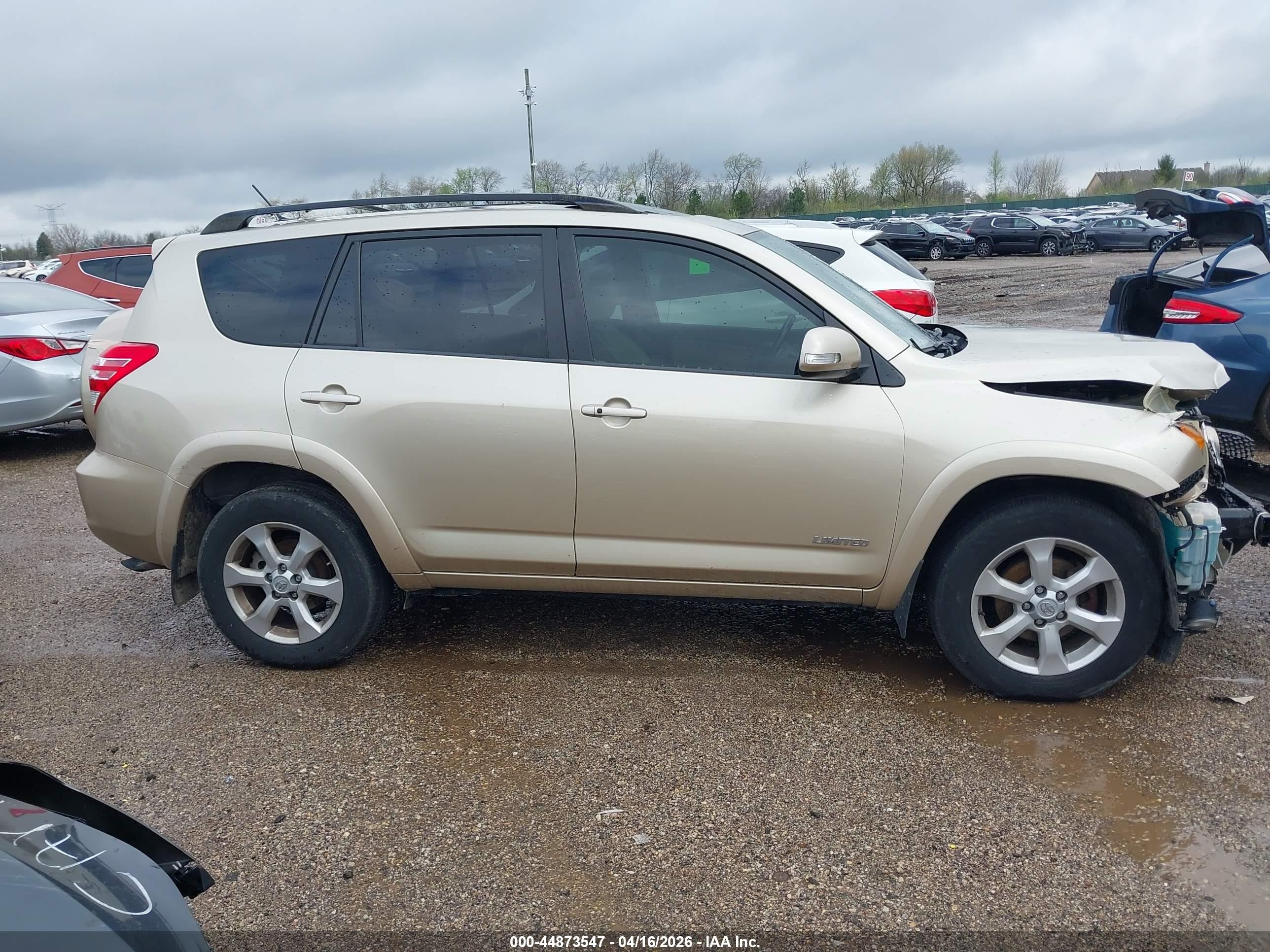 2009 Toyota Rav4 Limited V6 Gold vin: JTMBK31V09D007938