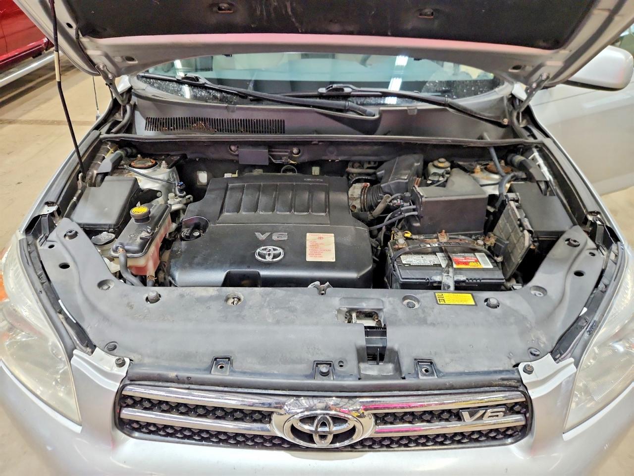2006 Toyota Rav4 Limited Серебряный vin: JTMBK31V265011298