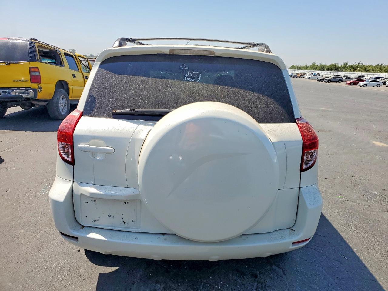 2007 Toyota Rav4 Limited White vin: JTMBK31V275014221