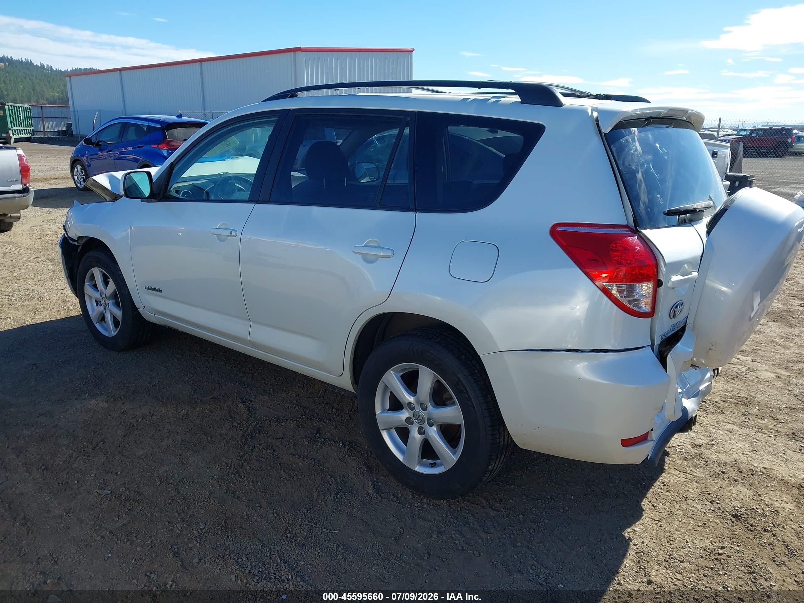 2007 Toyota Rav4 Limited White vin: JTMBK31V275026224