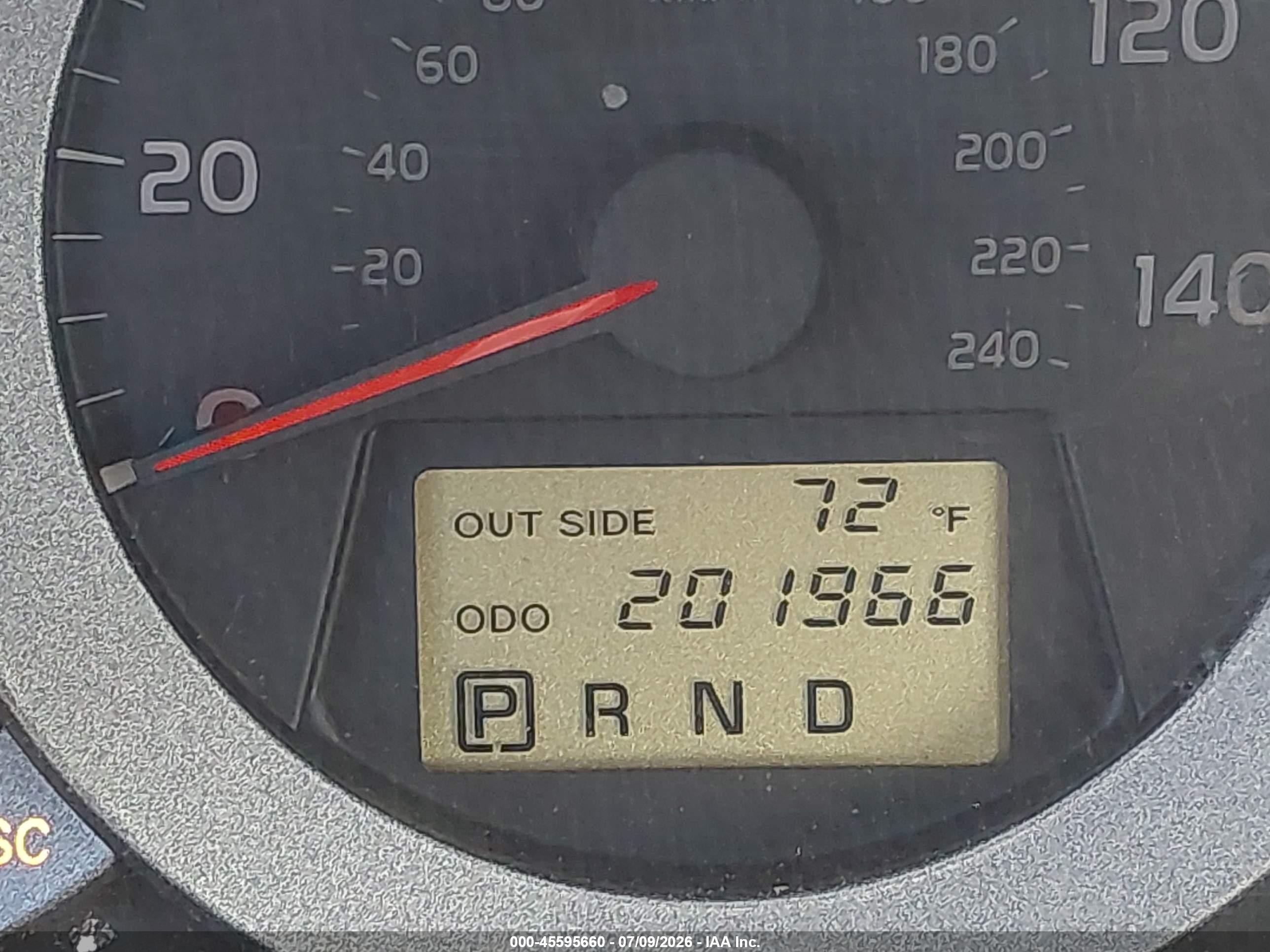 2007 Toyota Rav4 Limited White vin: JTMBK31V275026224