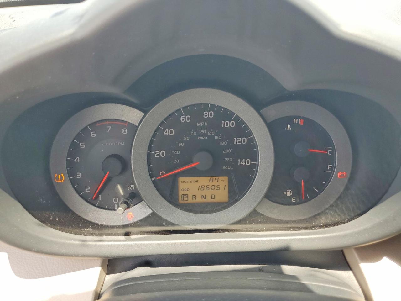 2007 Toyota Rav4 Limited White vin: JTMBK31V275038762