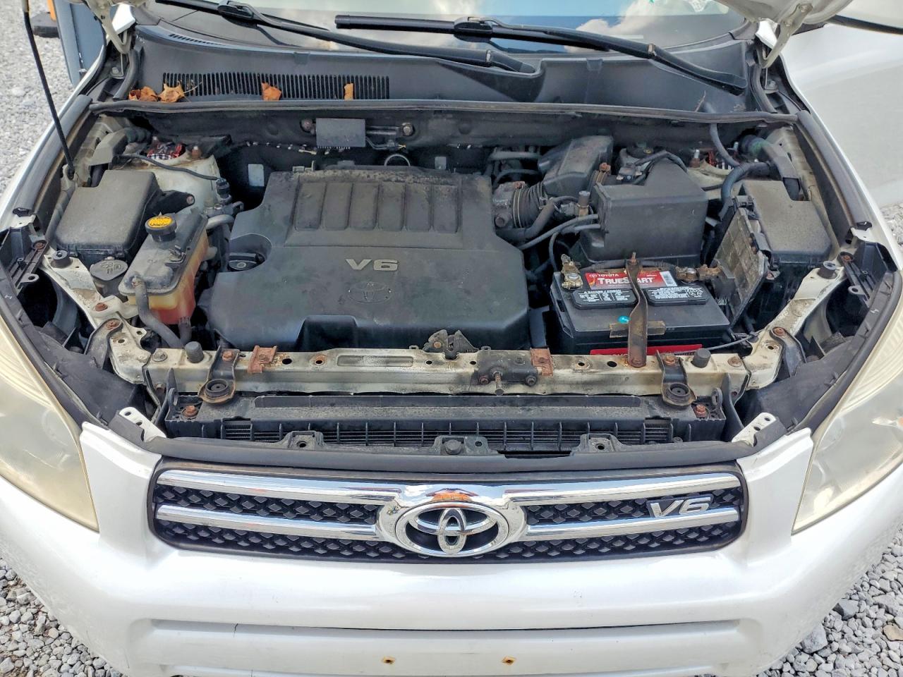 2007 Toyota Rav4 Limited White vin: JTMBK31V275038762