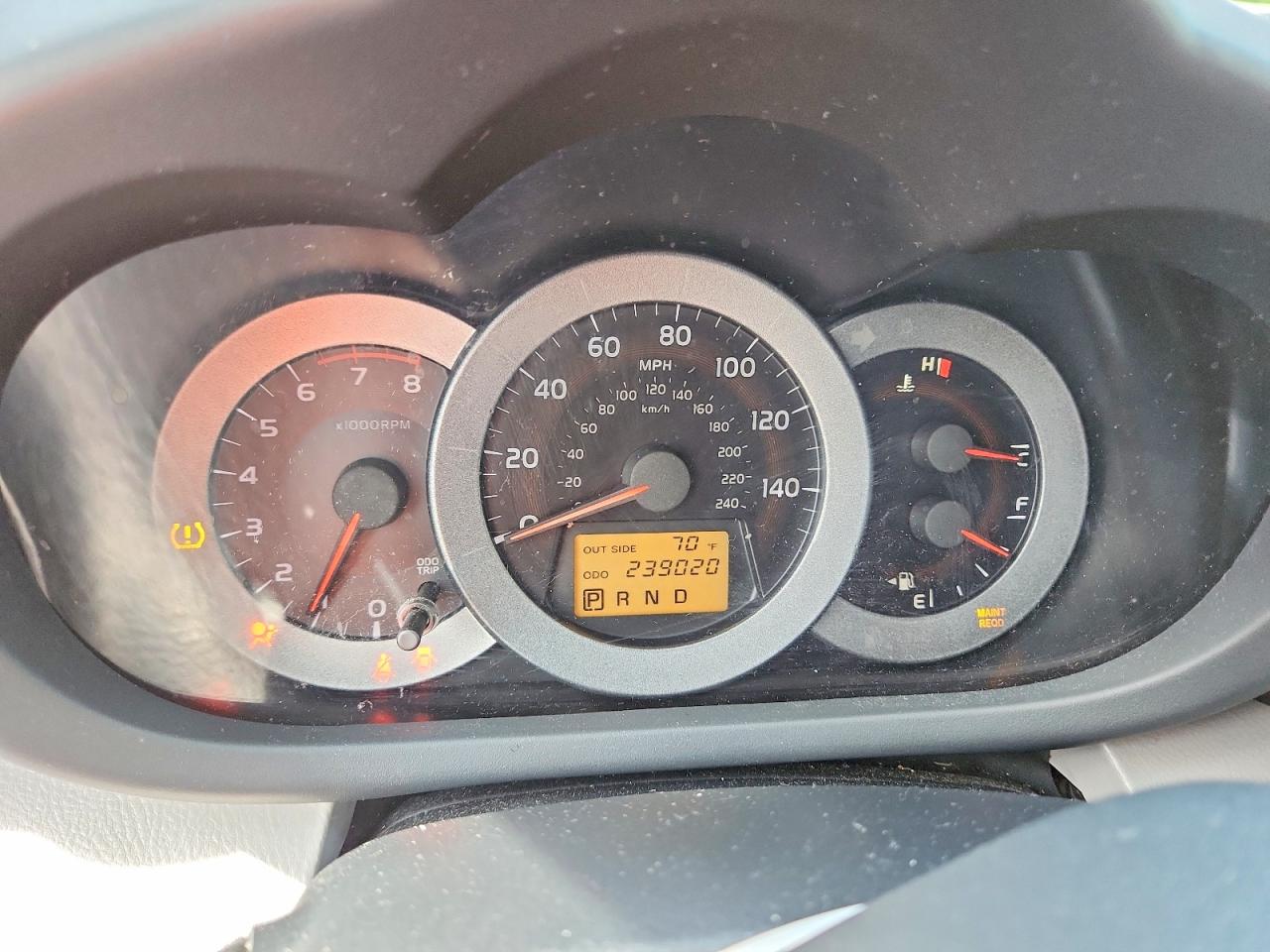 2008 Toyota Rav4 Limited Red vin: JTMBK31V285055868