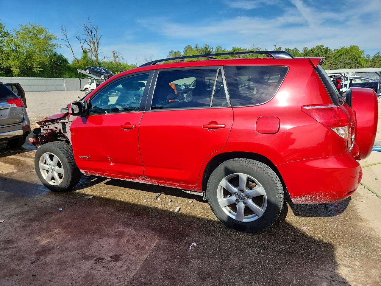 2008 Toyota Rav4 Limited Red vin: JTMBK31V285055868