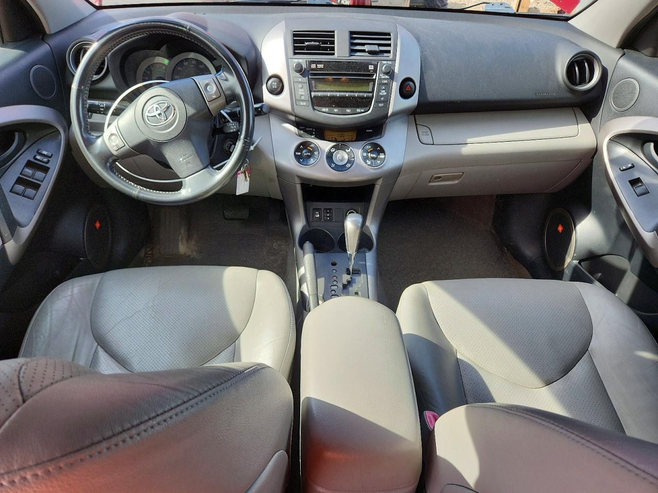 2008 Toyota Rav4 Limited Red vin: JTMBK31V285055868