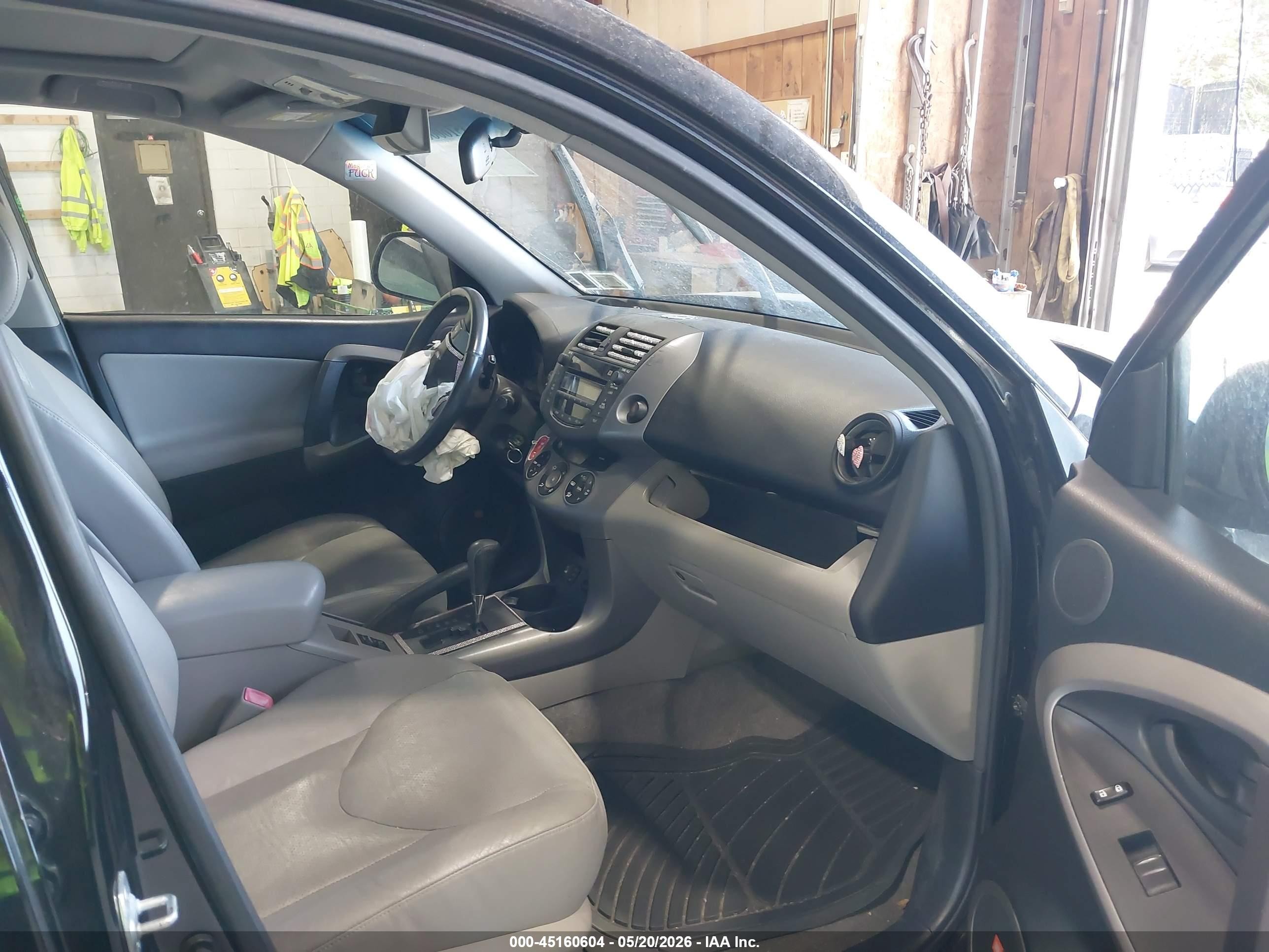 2008 Toyota Rav4 Limited V6 Black vin: JTMBK31V285069544