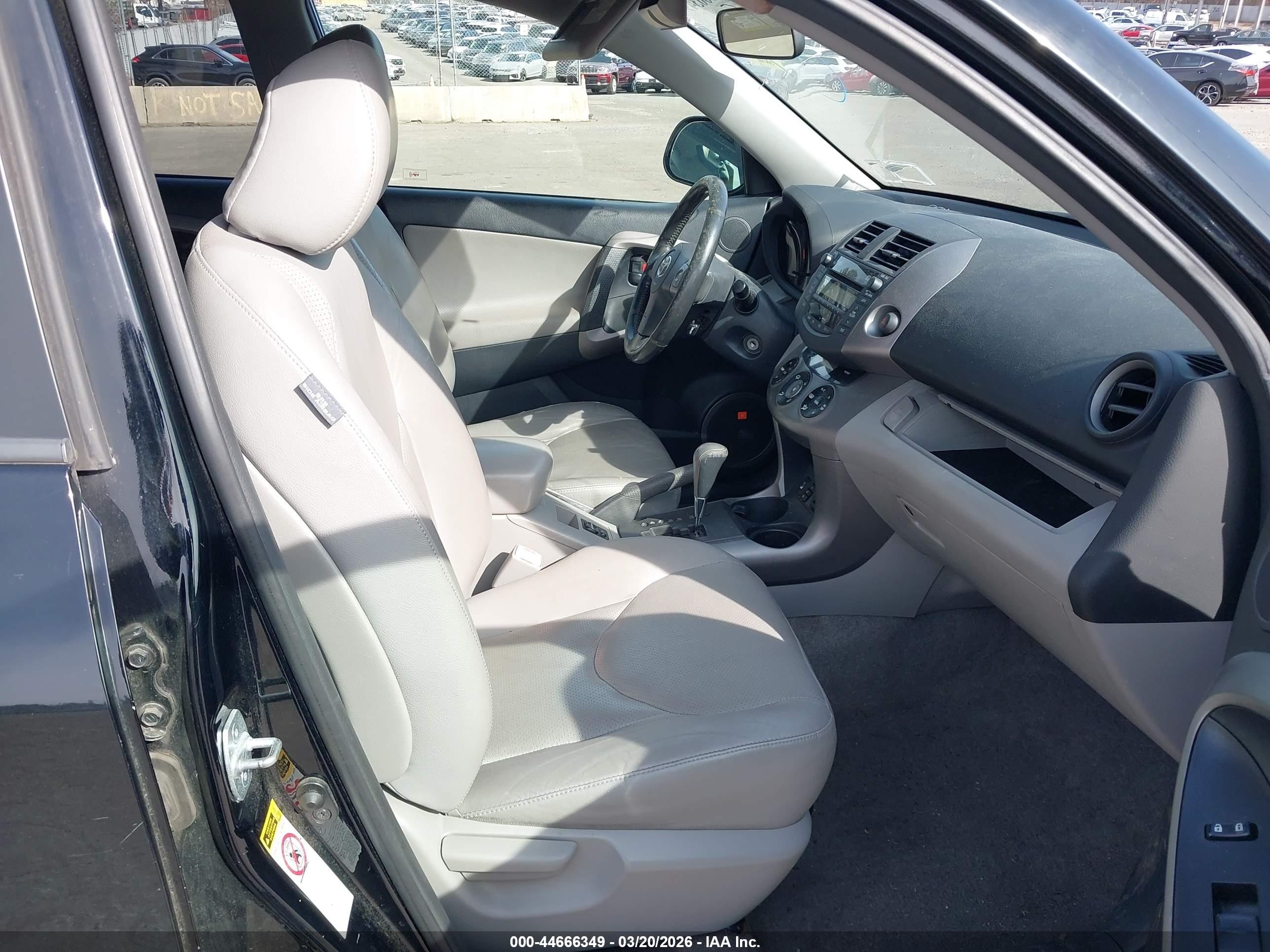 2008 Toyota Rav4 Limited V6 Черный vin: JTMBK31V286031824
