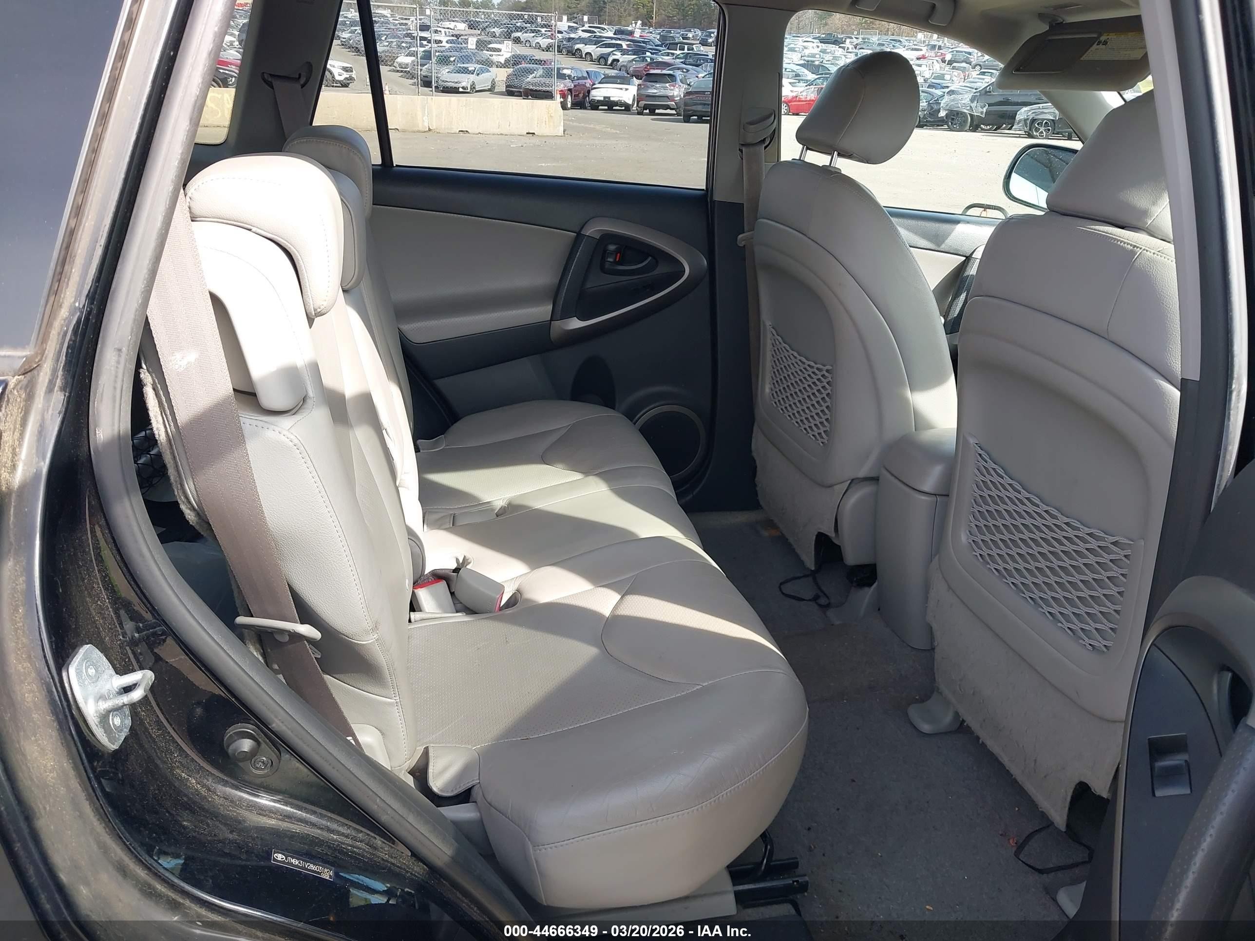 2008 Toyota Rav4 Limited V6 Черный vin: JTMBK31V286031824