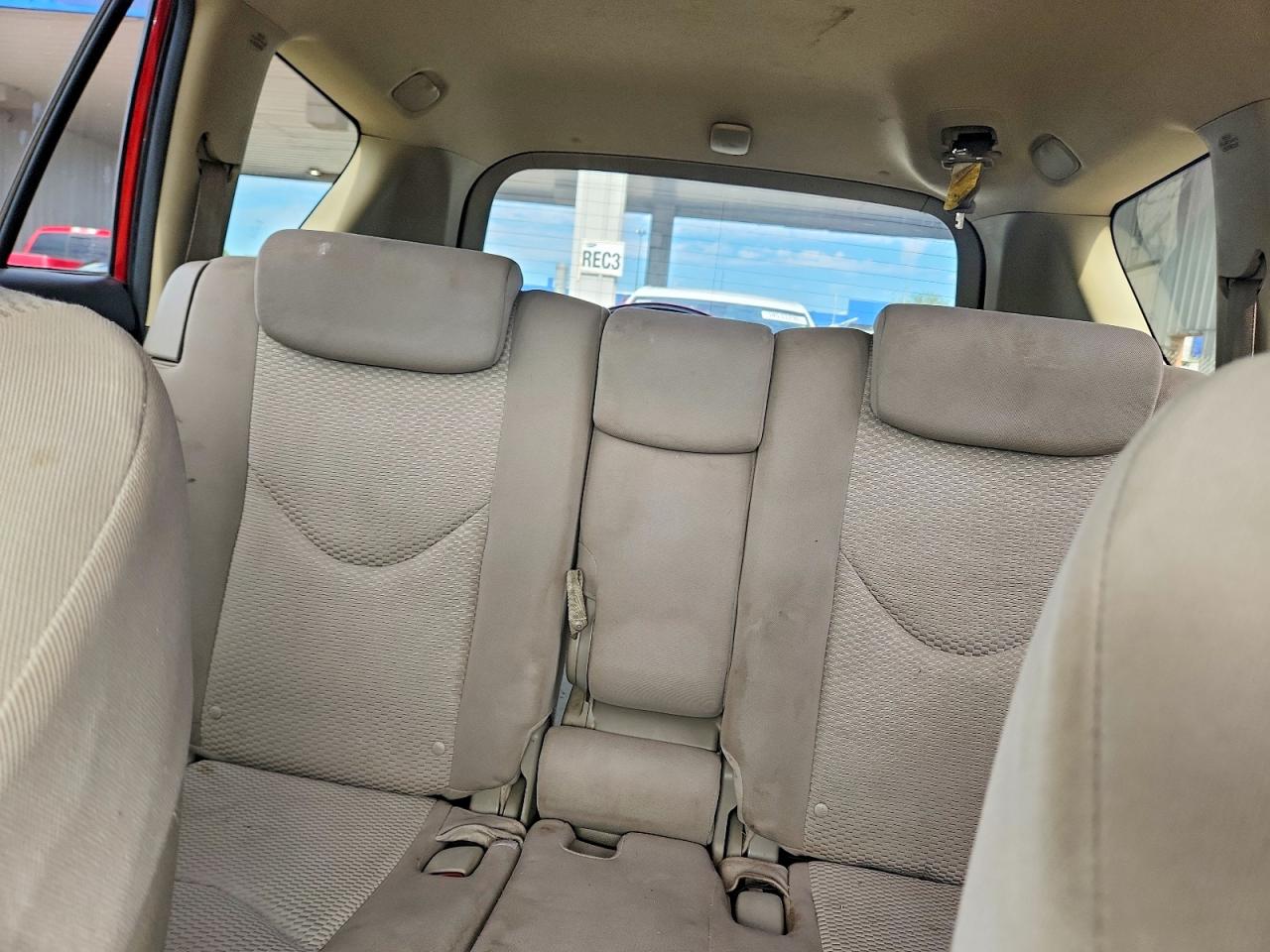 2007 Toyota Rav4 Limited Red vin: JTMBK31V375017094