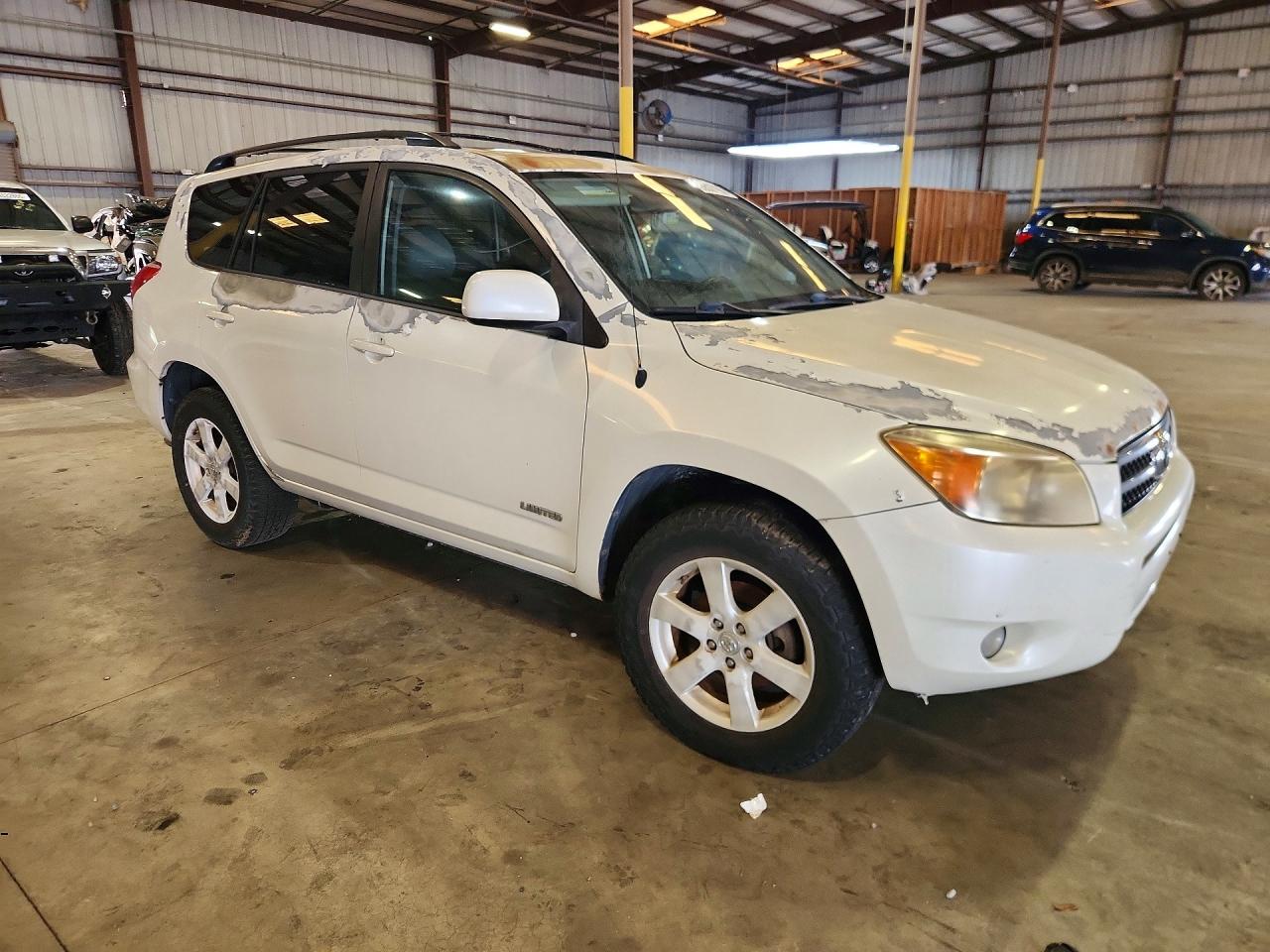2008 Toyota Rav4 Limited White vin: JTMBK31V385053871