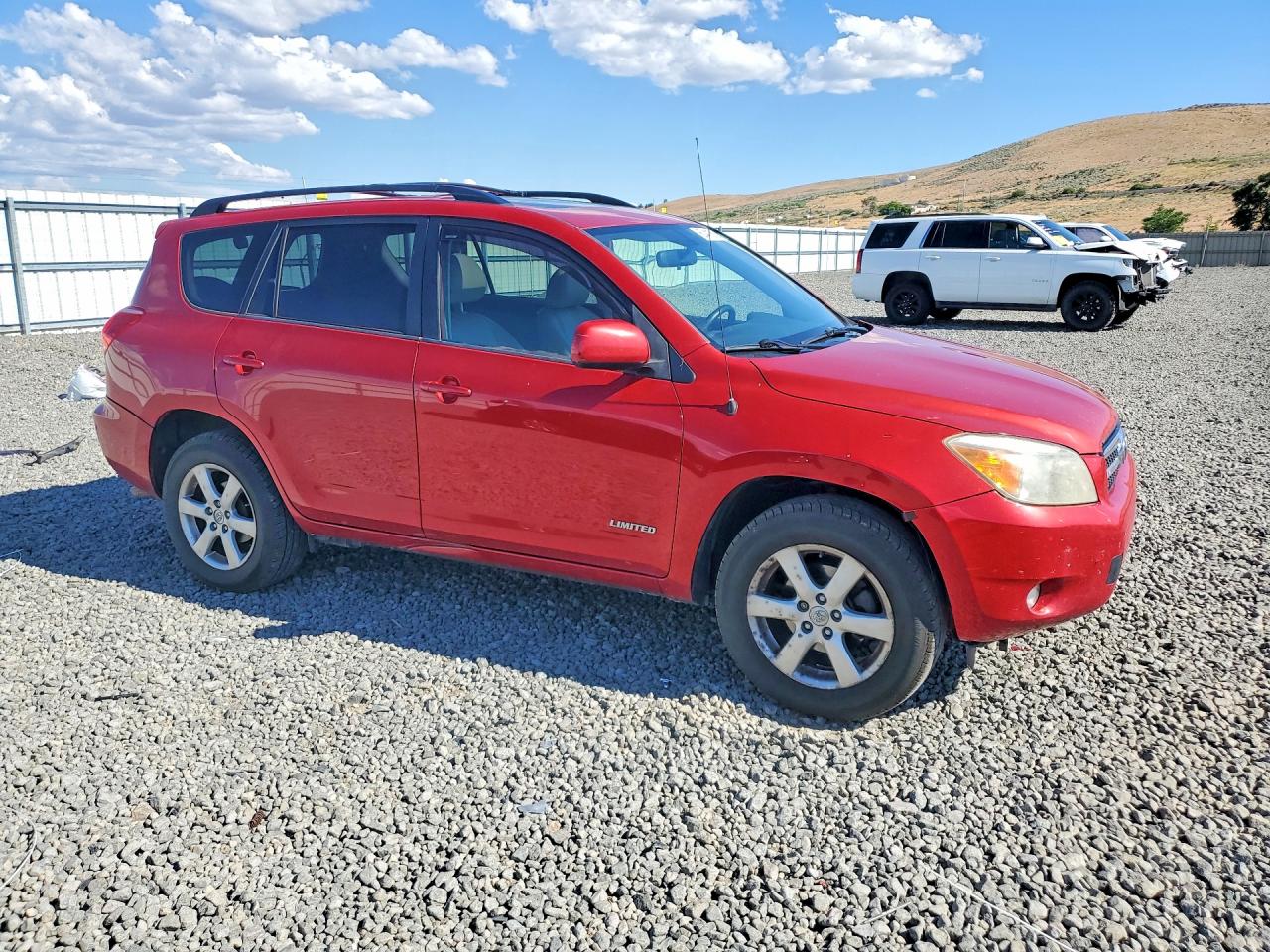 2008 Toyota Rav4 Limited Красный vin: JTMBK31V385068631