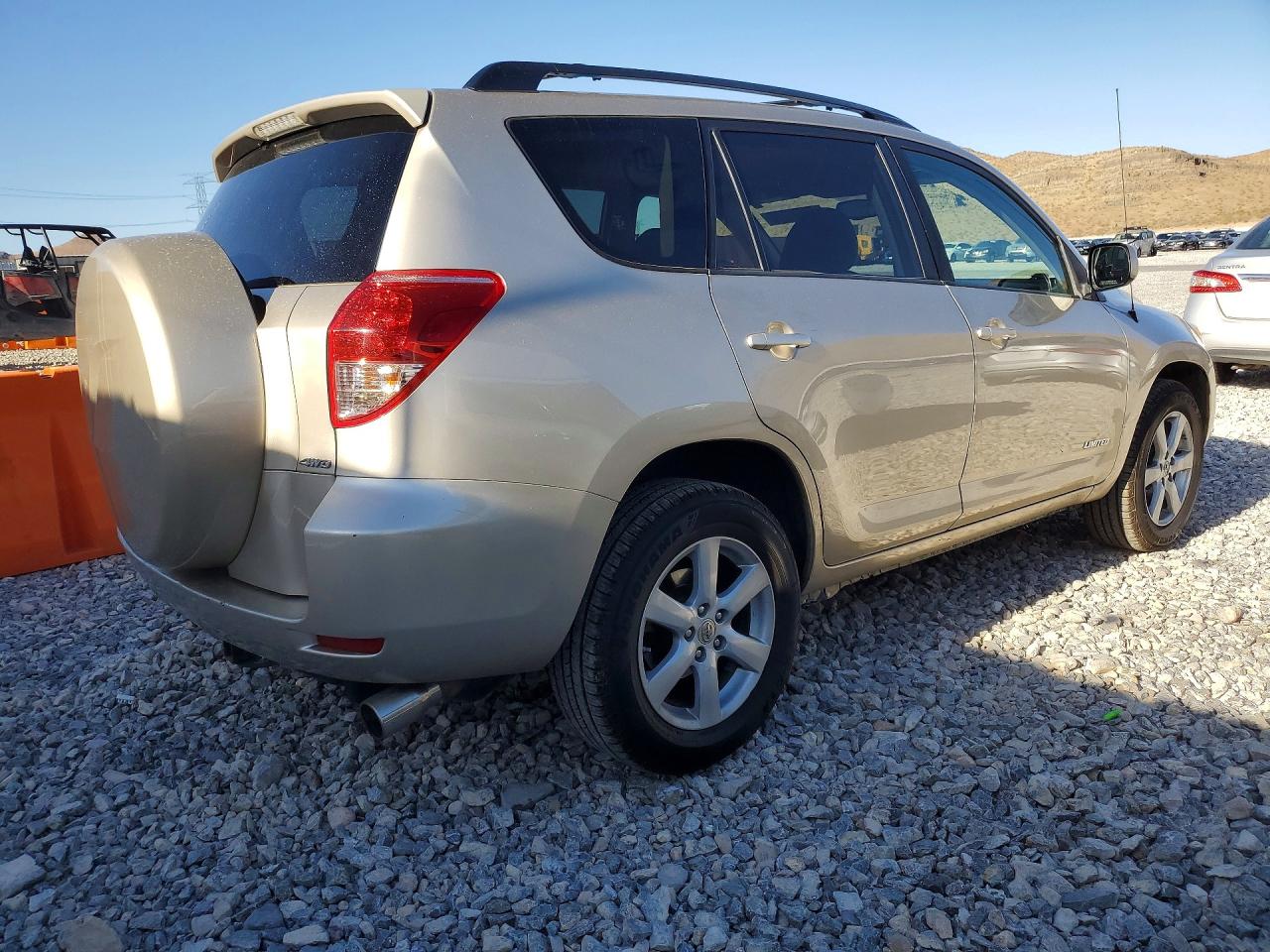 2008 Toyota Rav4 Limited Gold vin: JTMBK31V386028284