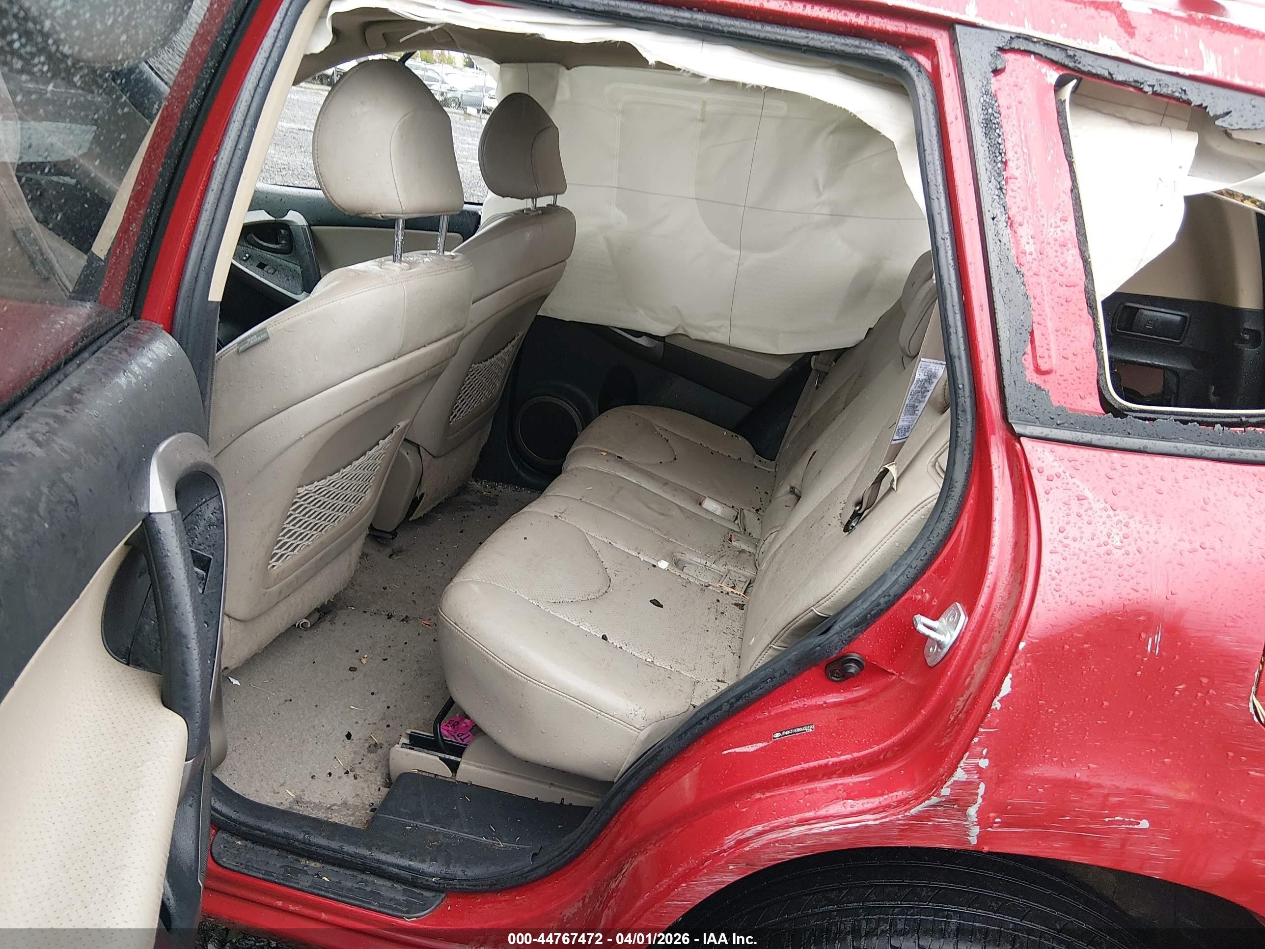 2008 Toyota Rav4 Limited V6 Red vin: JTMBK31V386032190