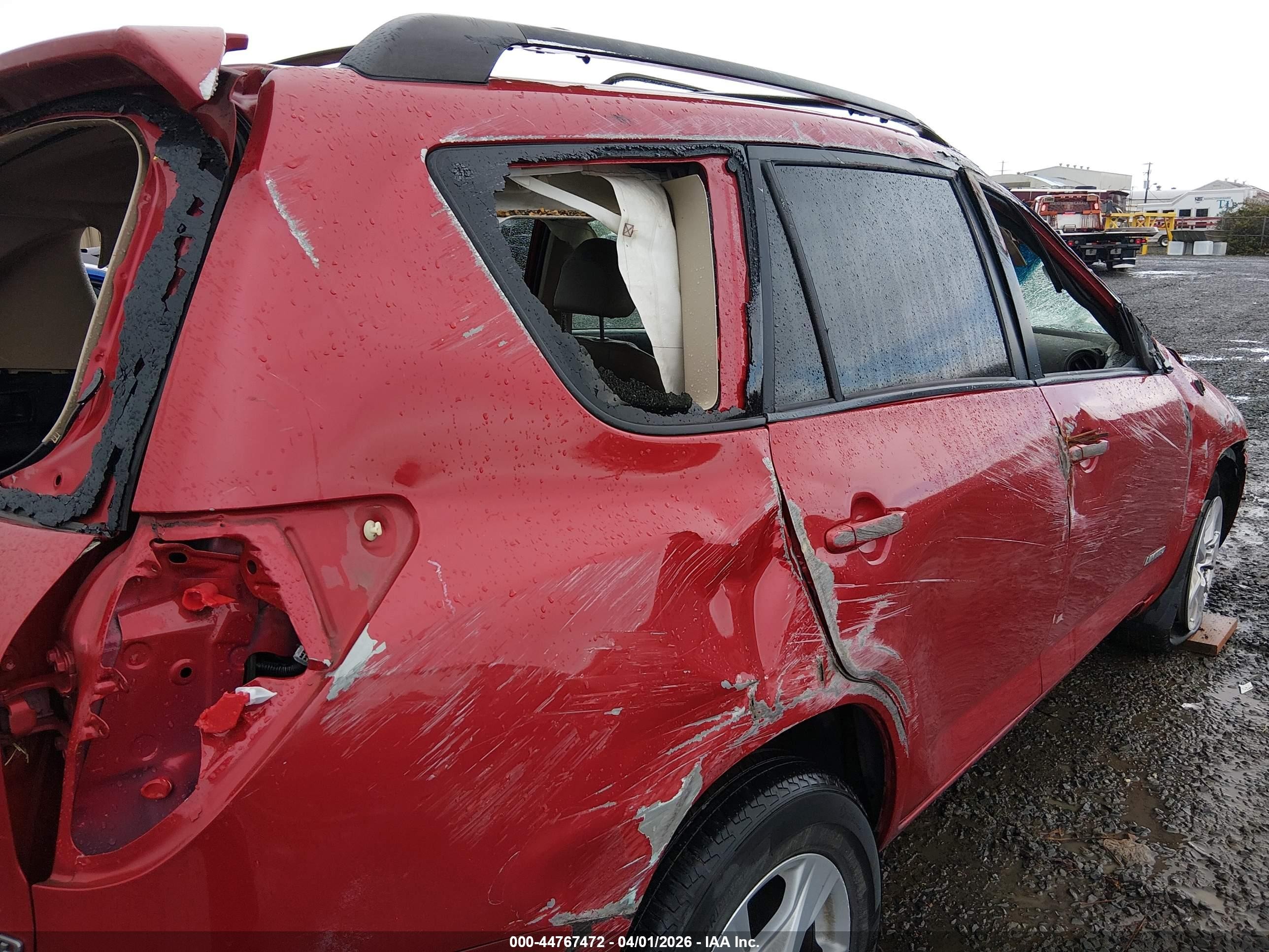2008 Toyota Rav4 Limited V6 Red vin: JTMBK31V386032190