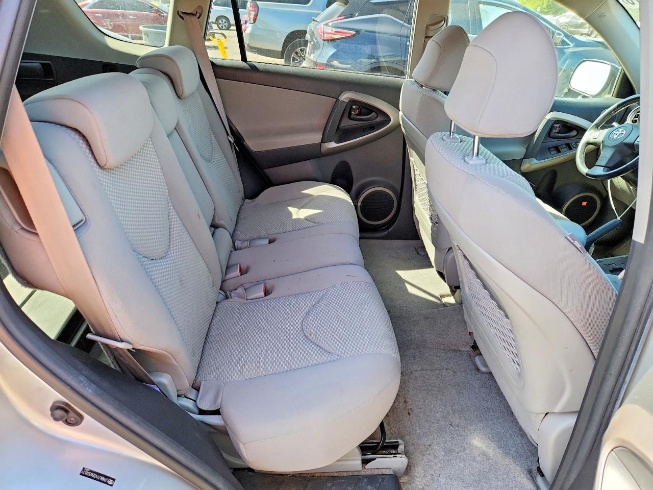 2008 Toyota Rav4 Limited Silver vin: JTMBK31V386034571
