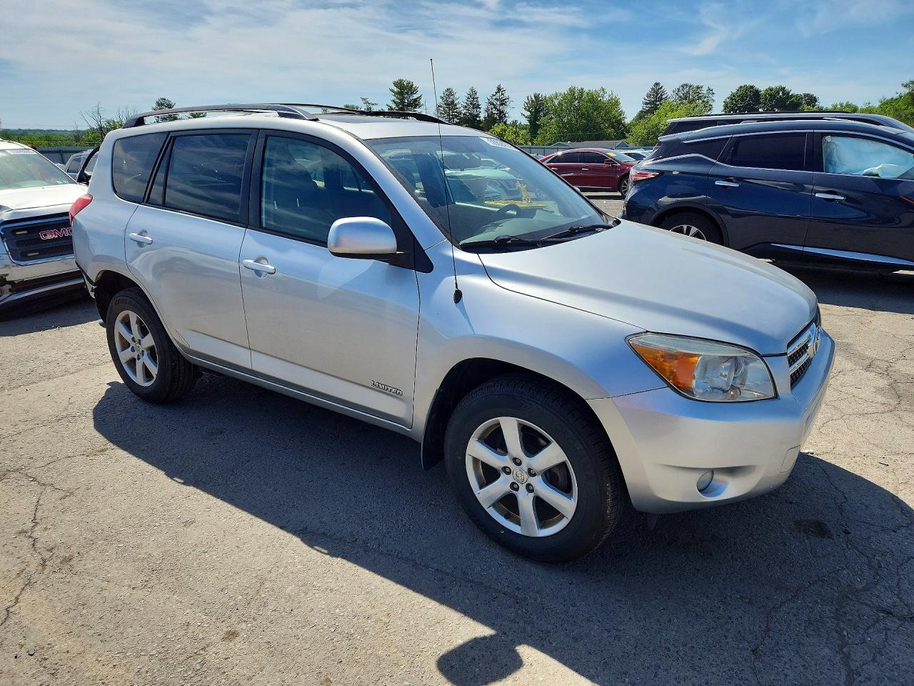 2008 Toyota Rav4 Limited Silver vin: JTMBK31V386034571