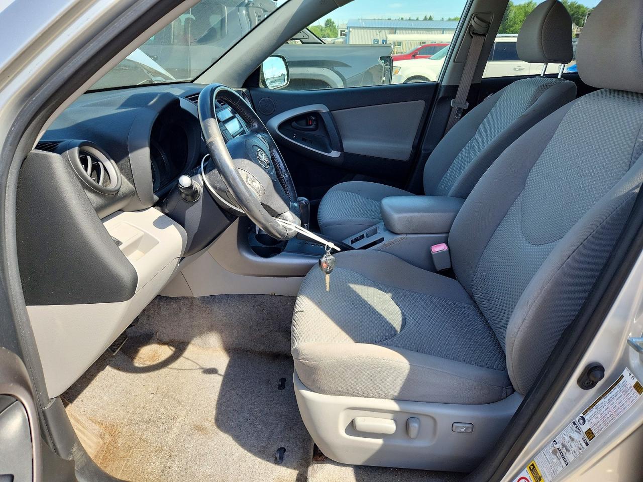 2008 Toyota Rav4 Limited Silver vin: JTMBK31V386034571