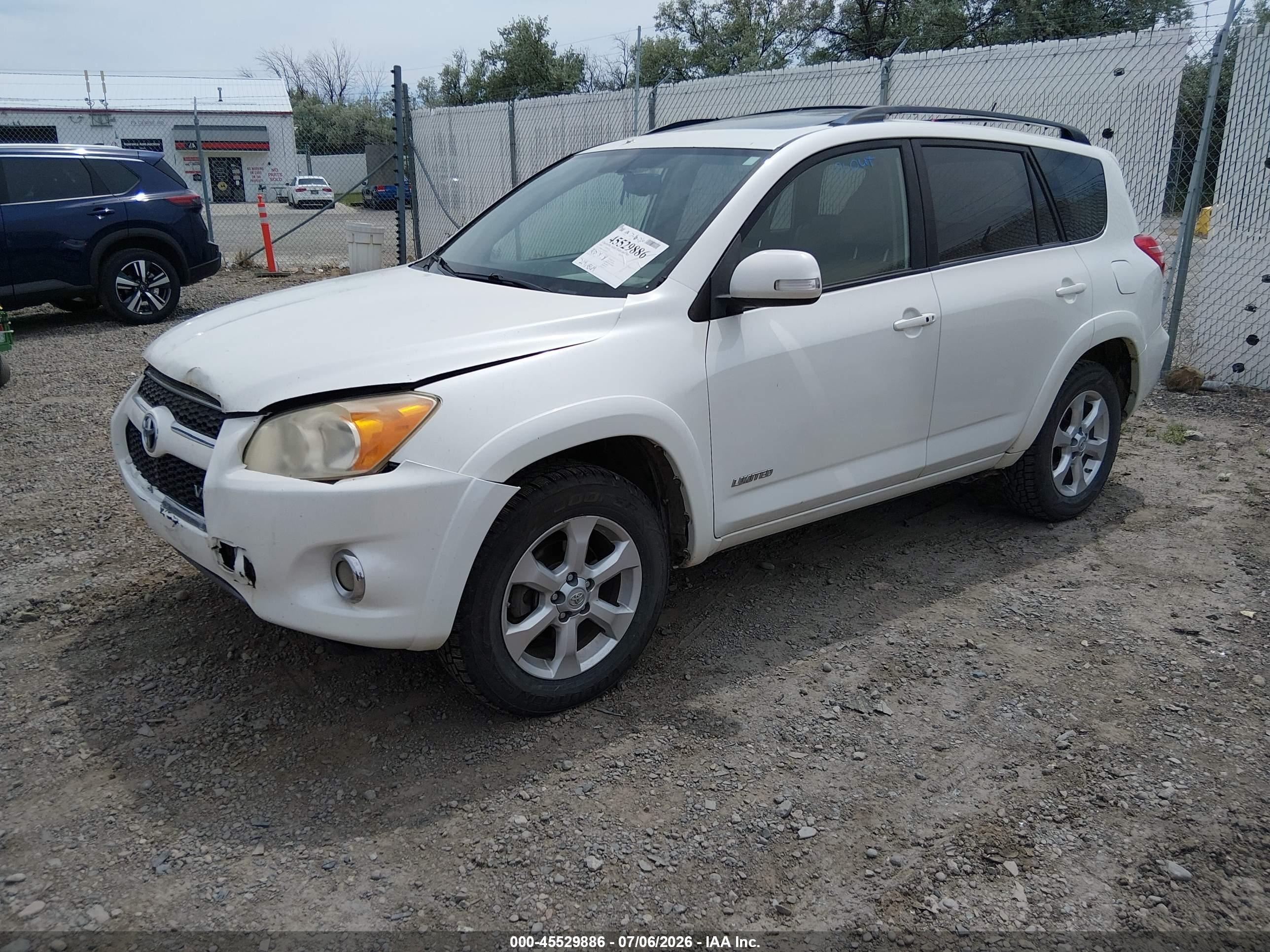 2009 Toyota Rav4 Limited V6 White vin: JTMBK31V395083034