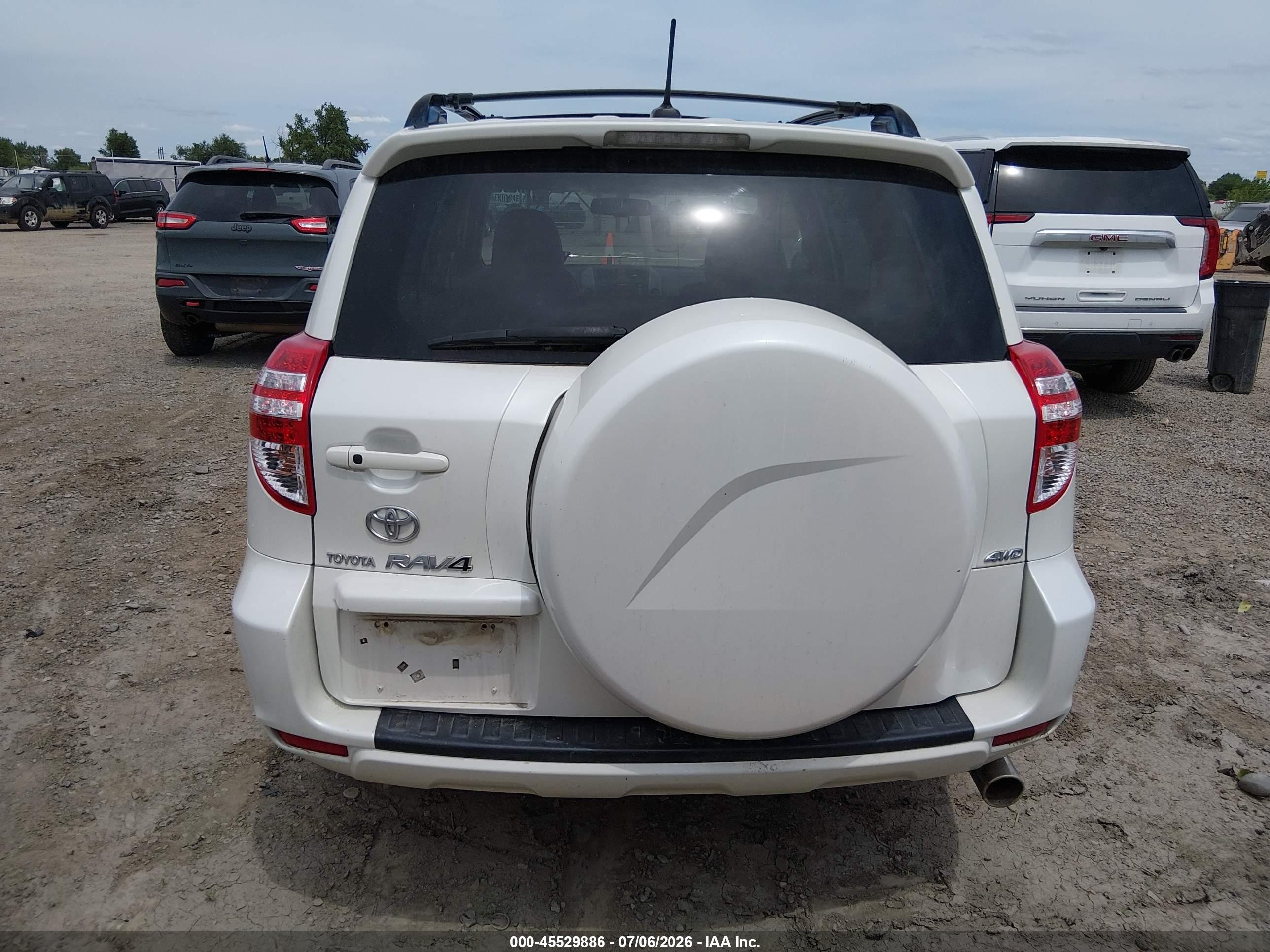 2009 Toyota Rav4 Limited V6 White vin: JTMBK31V395083034
