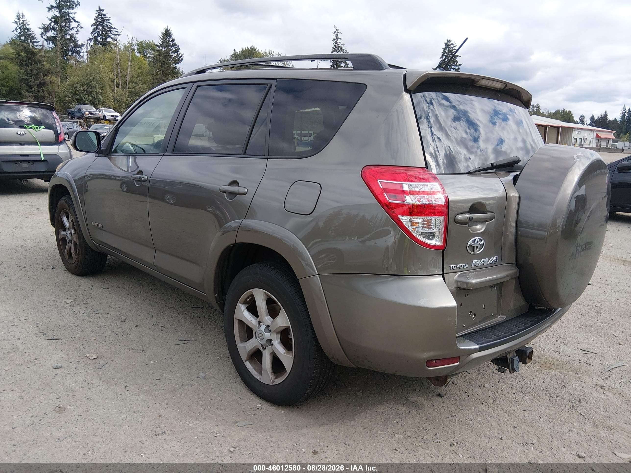 2009 Toyota Rav4 Limited V6 Коричневый vin: JTMBK31V39D006105