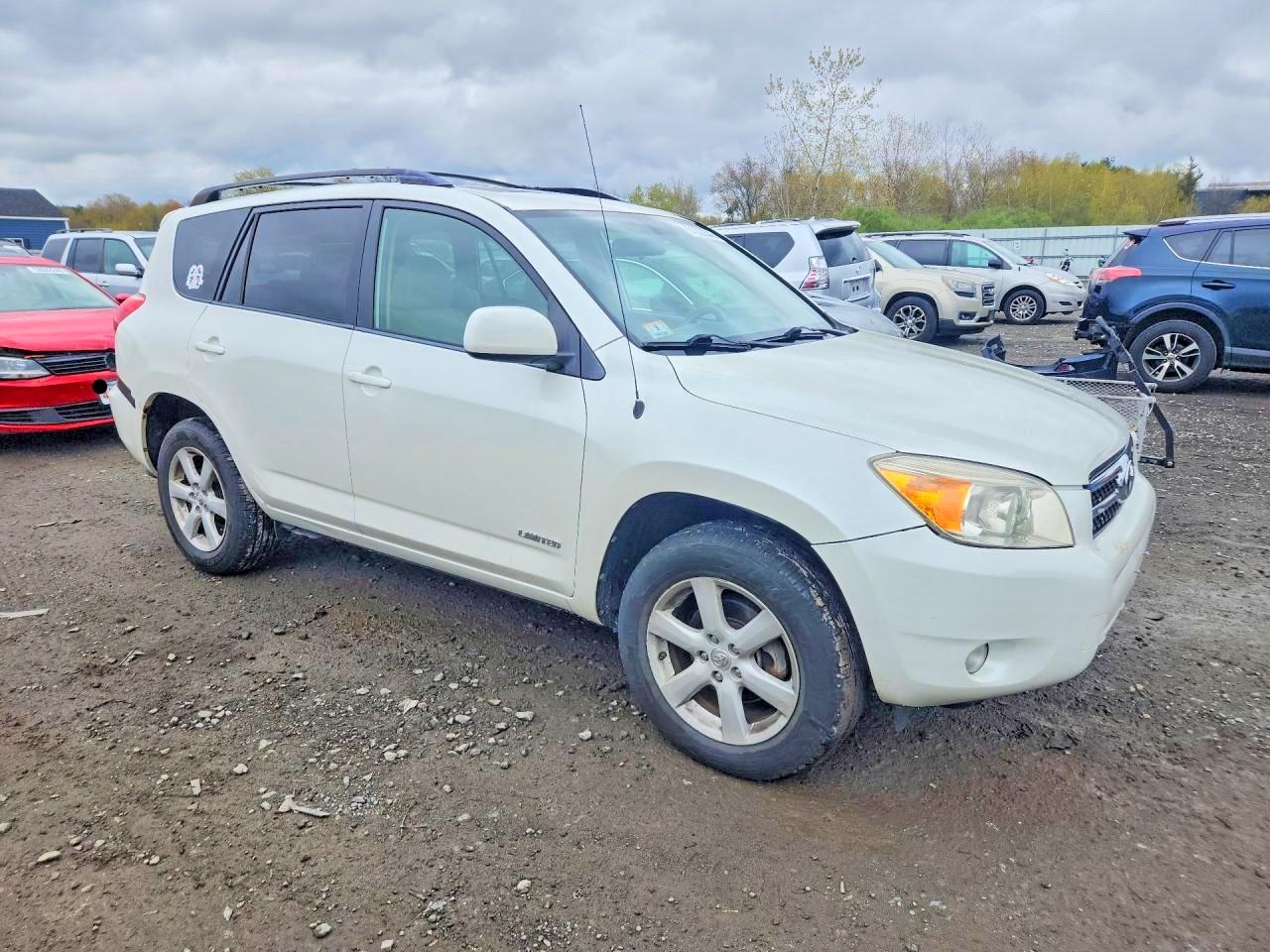 2007 Toyota Rav4 Limited White vin: JTMBK31V475013782