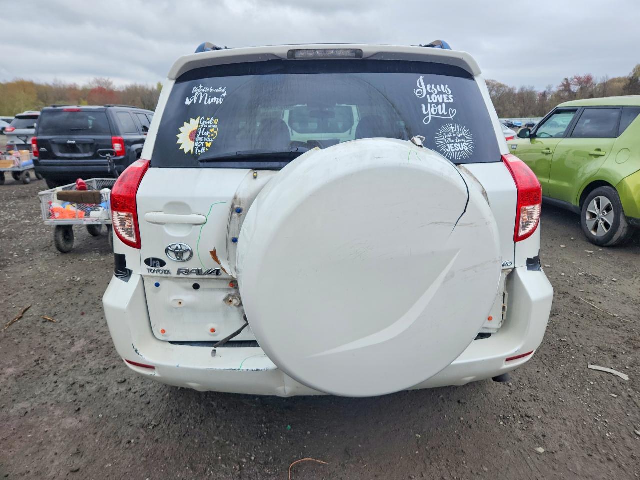 2007 Toyota Rav4 Limited White vin: JTMBK31V475013782