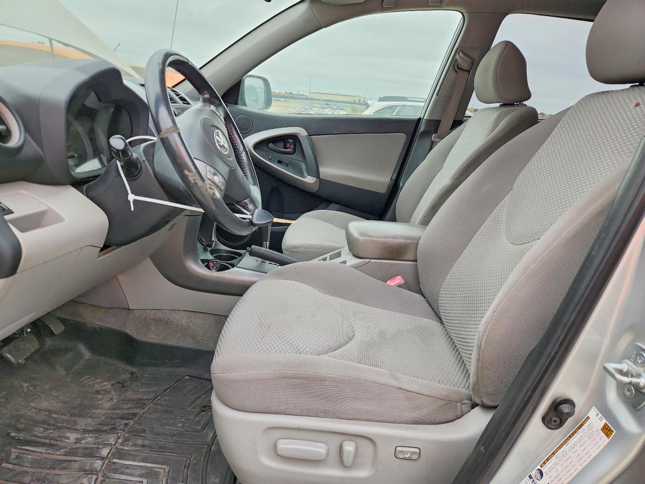 2007 Toyota Rav4 Limited Серебряный vin: JTMBK31V476015607
