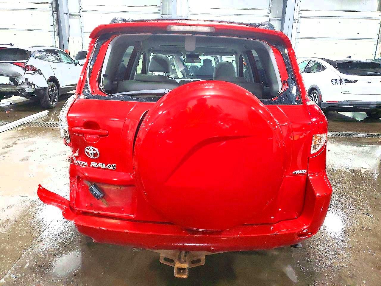 2008 Toyota Rav4 Limited Red vin: JTMBK31V485067309