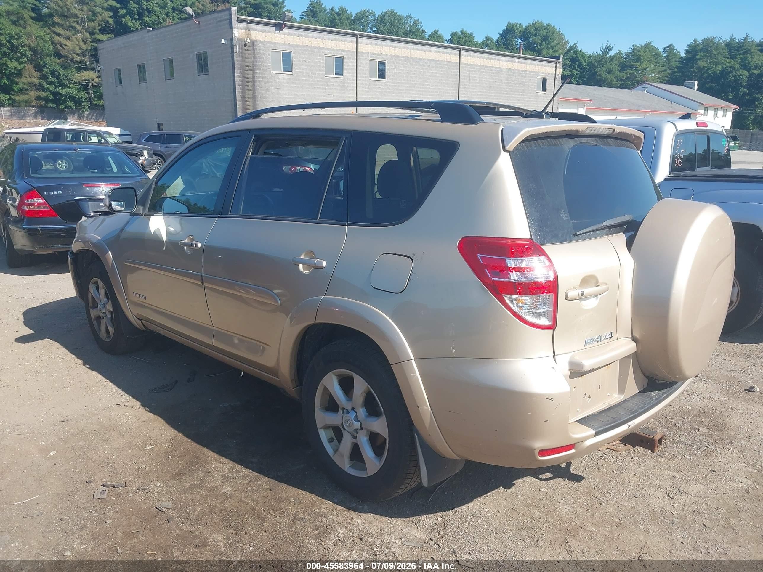 2009 Toyota Rav4 Limited V6 Золотой vin: JTMBK31V495075699