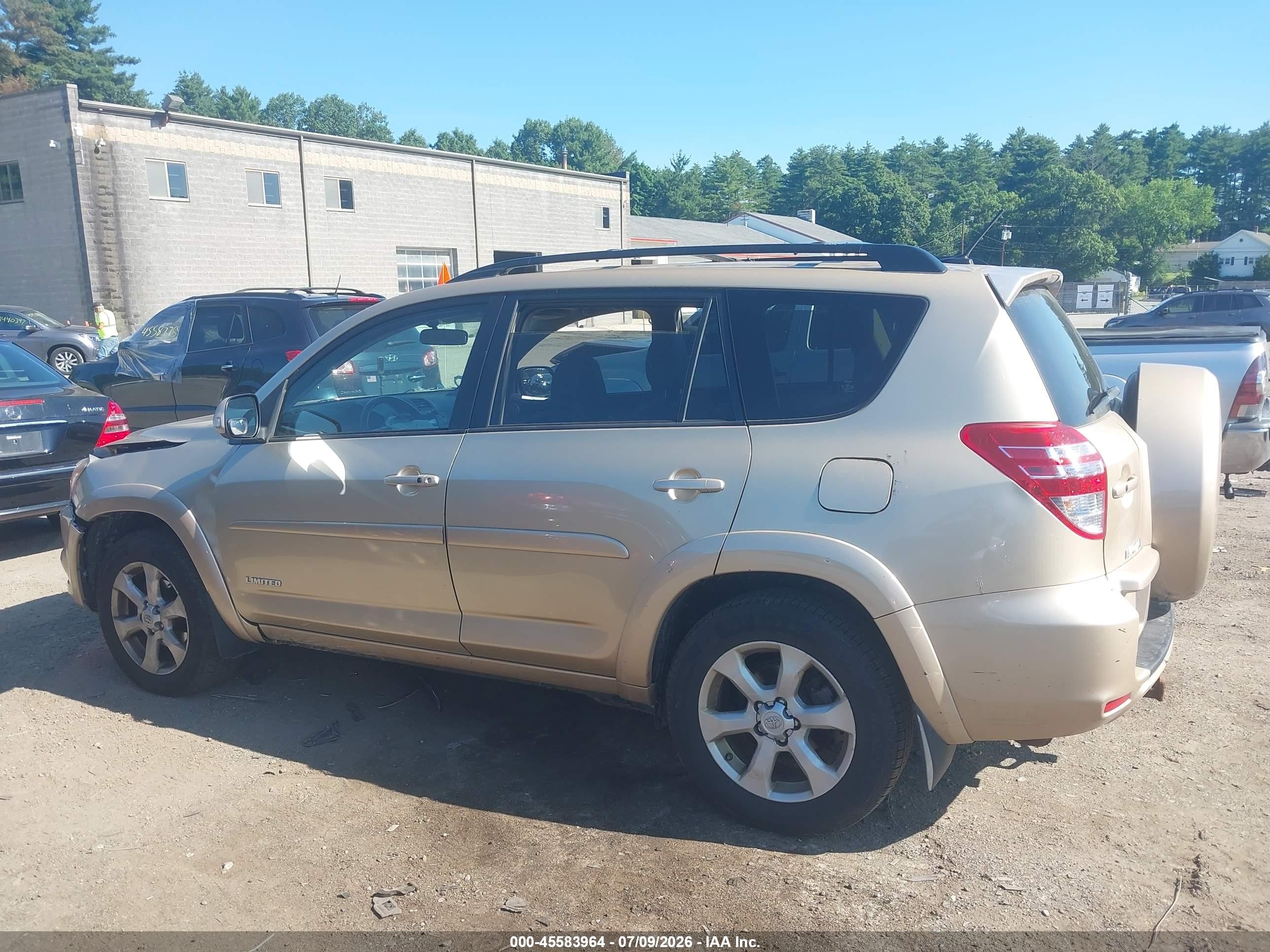 2009 Toyota Rav4 Limited V6 Золотой vin: JTMBK31V495075699